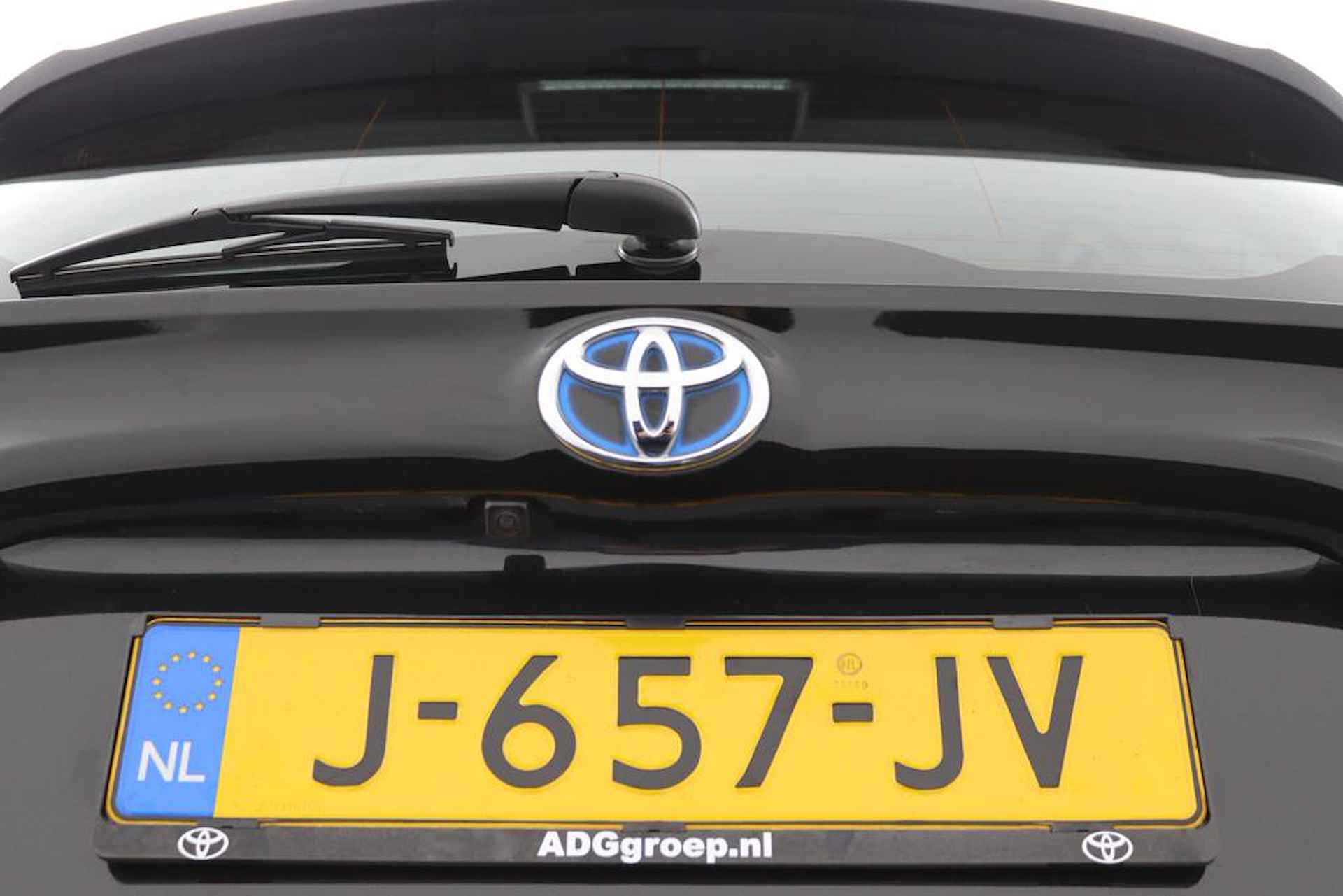 Toyota Yaris 1.5 Hybrid First Edition | Navigatie | Keyless Entry | Climate Control | Adaptieve Cruise Control | 10 Jaar Garantie | - 38/44