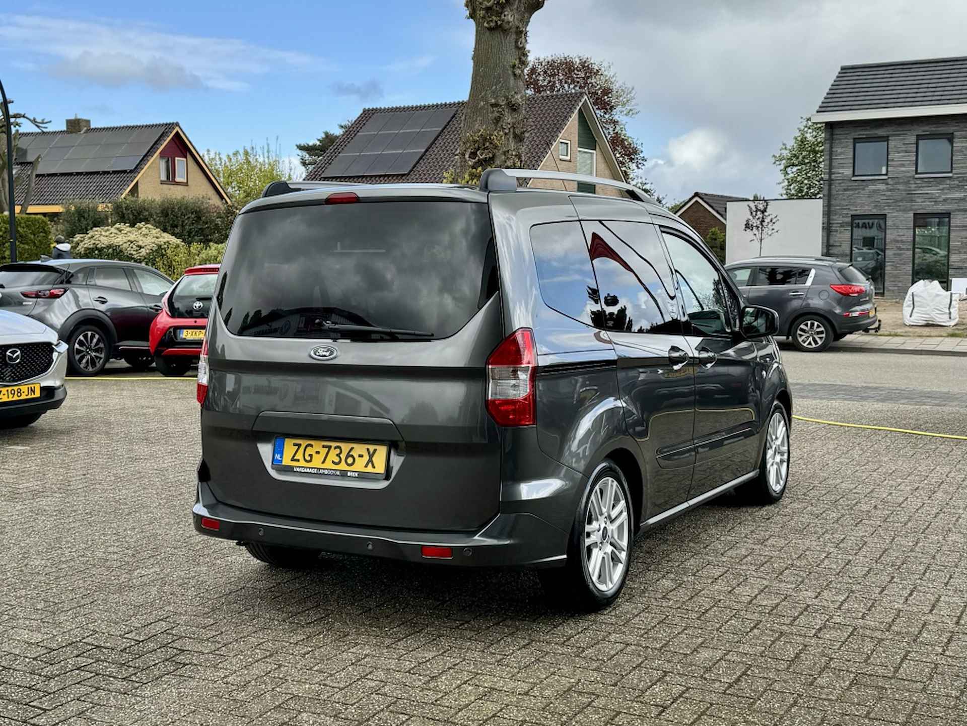 Ford Tourneo Courier 1.0 Titanium|Navi|Parkeersensoren|Cruise - 3/30