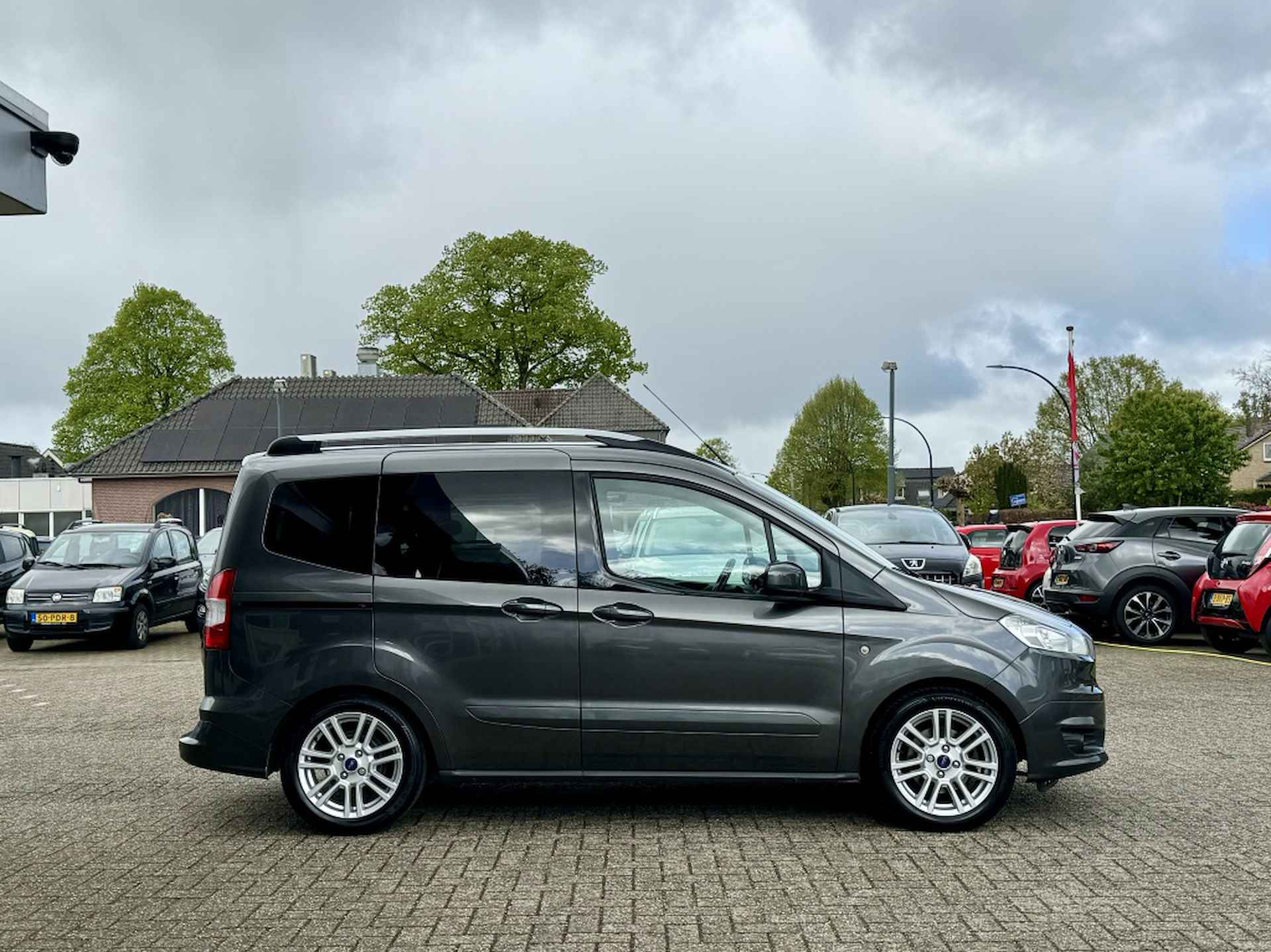 Ford Tourneo Courier 1.0 Titanium|Navi|Parkeersensoren|Cruise - 8/30