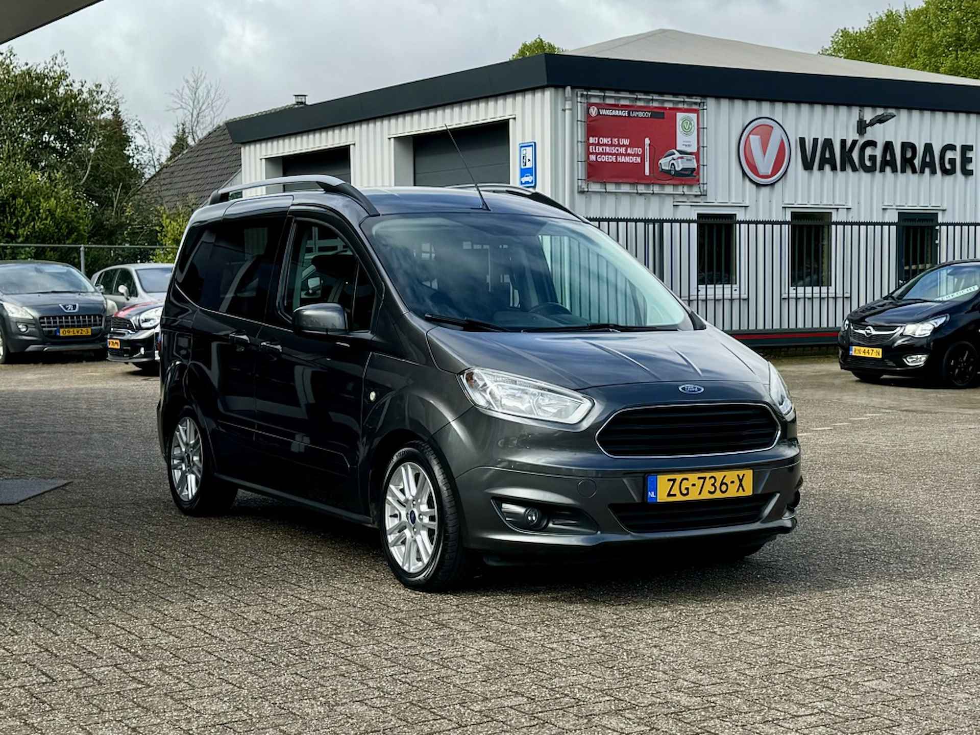 Ford Tourneo Courier 1.0 Titanium|Navi|Parkeersensoren|Cruise - 12/30