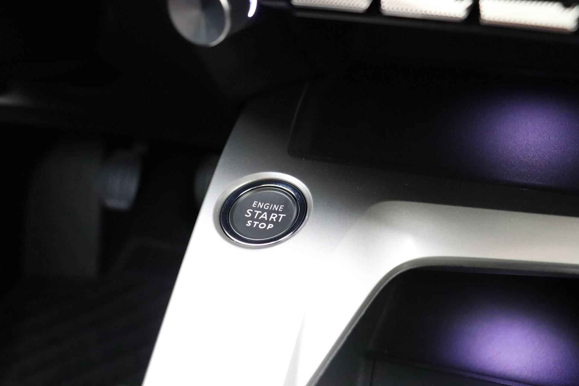 Peugeot 308 SW 1.2 PureTech Active Pack Business | Navigatie | Climate Control | Full LED | Parkeersensoren Achter - 28/35