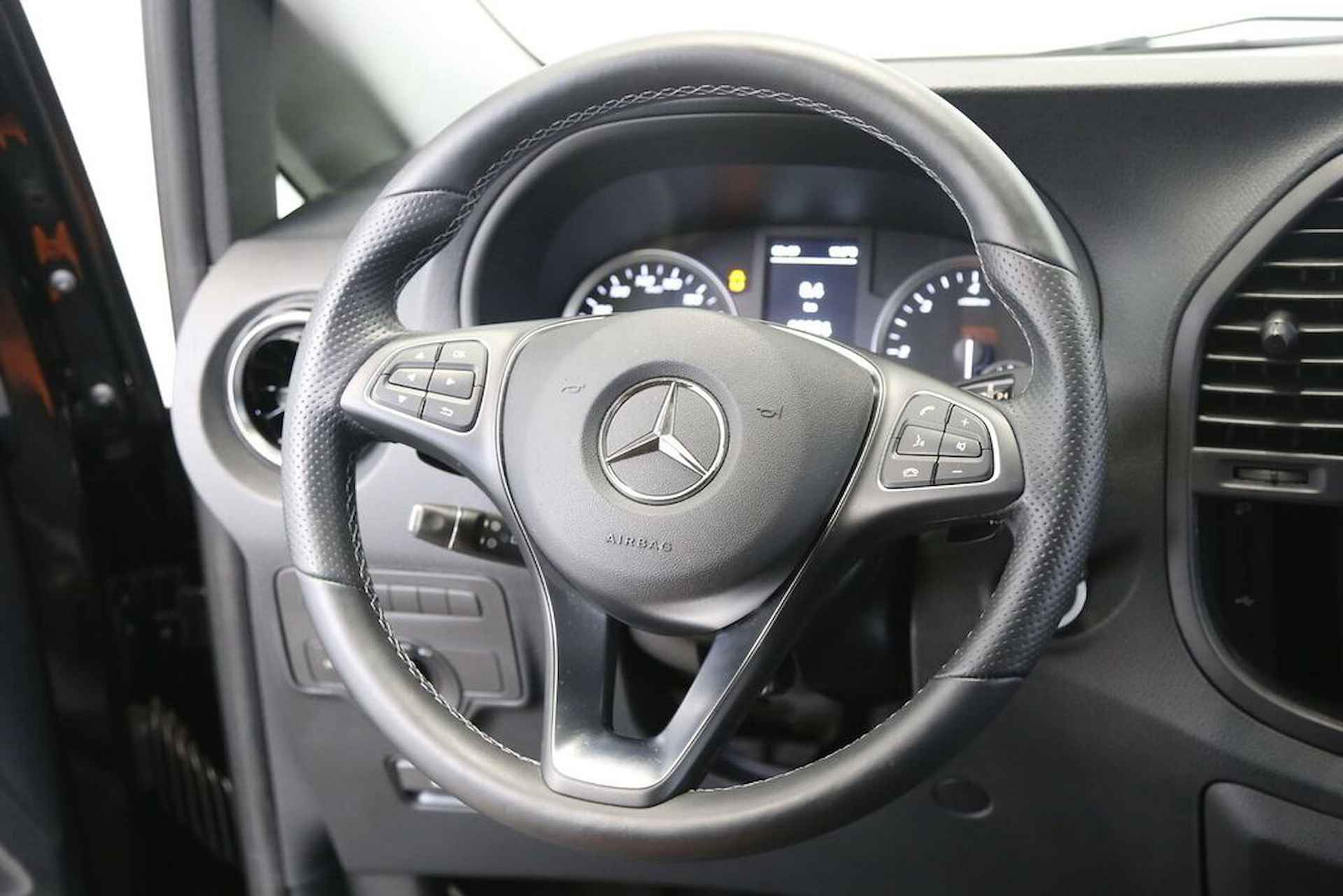 Mercedes-Benz V-Klasse 220d Marco Polo Activity LED Trekhaak Standkachel Navi - 11/18