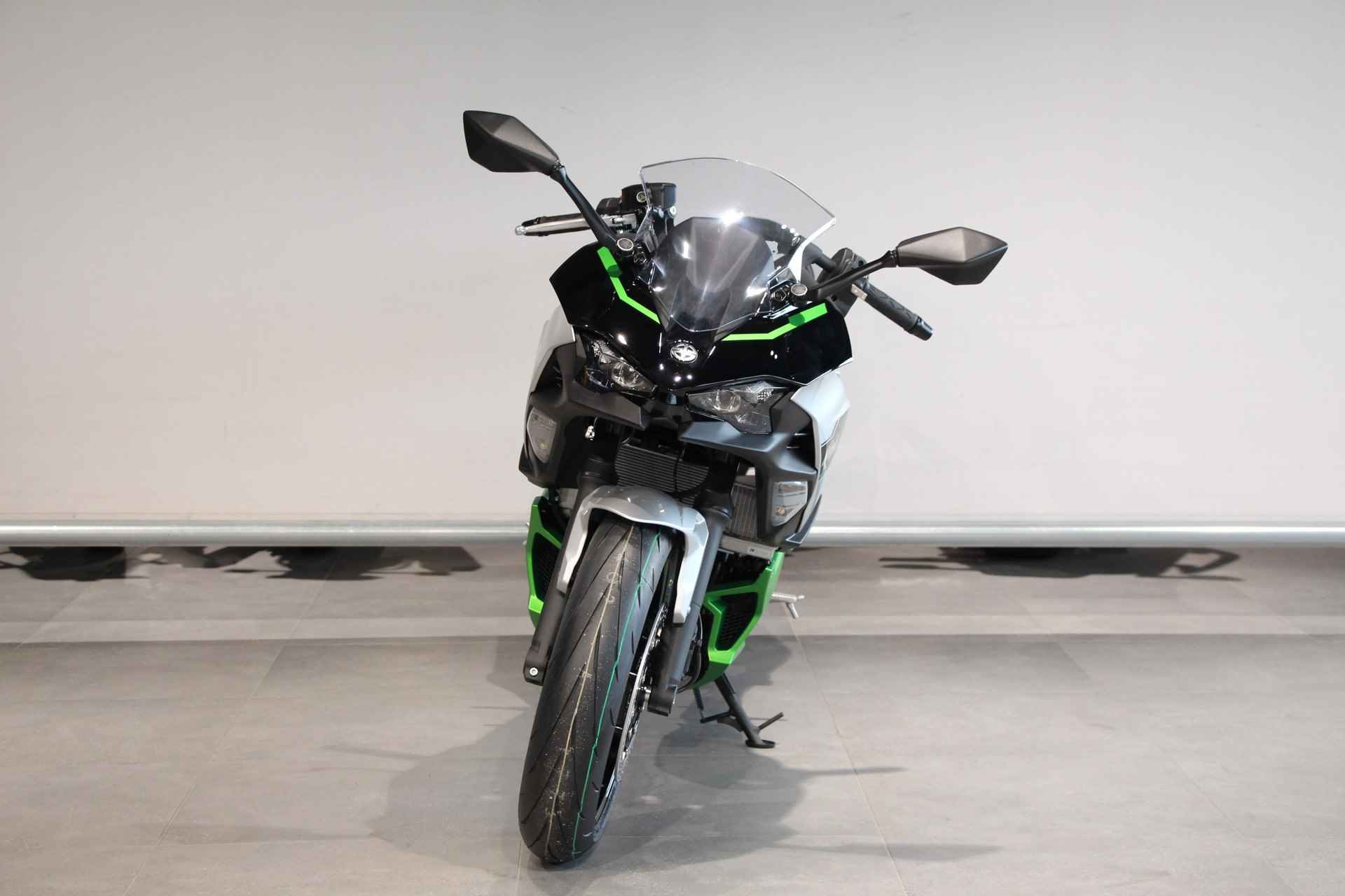 Kawasaki NINJA 7 HYBRID - 3/12