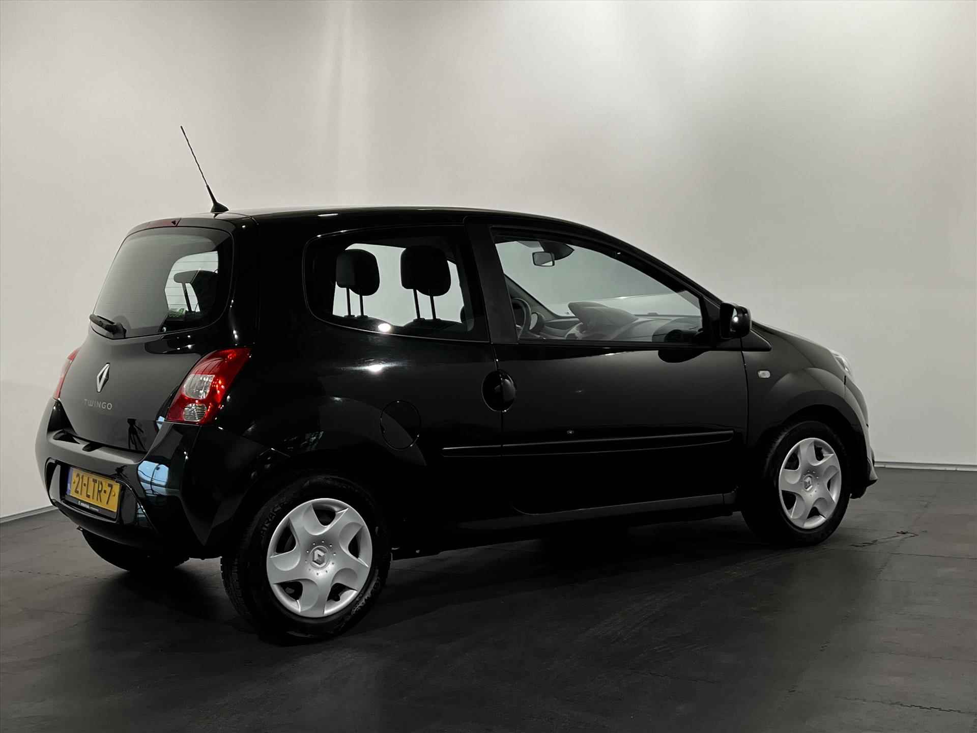 Renault Twingo 1.2 16V Authentique | AIRCO - 29/31