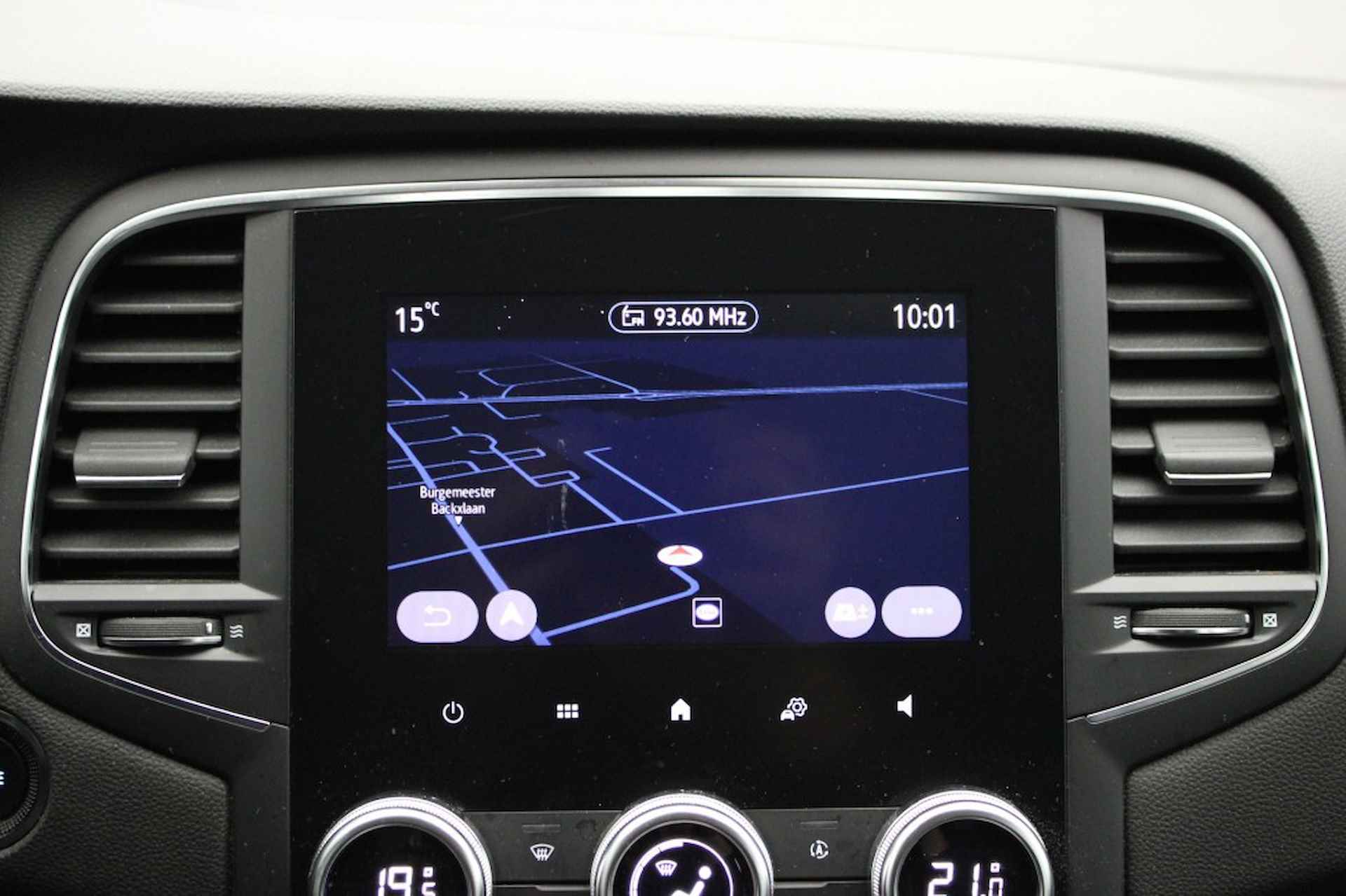 RENAULT Megane E-tech 1.6 Plug-In Hybrid 160 Estate Business - Carplay, Camera - 16/32