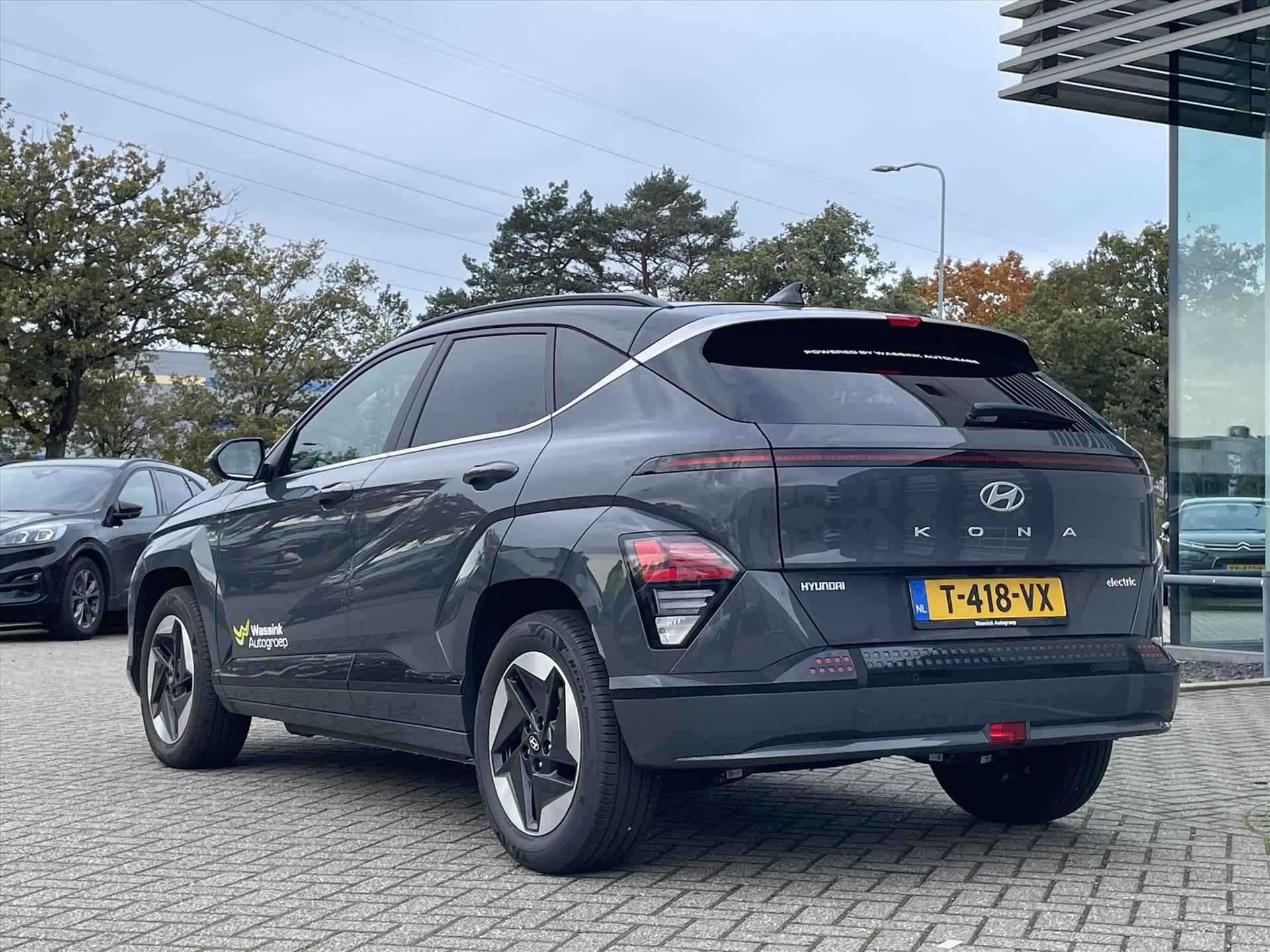 Hyundai Kona New 65,4 kWh 217pk Comfort Smart | Navigatie | Stoel en stuurverwarming | DAB+ | Apple Carplay & Android Auto | - 4/32