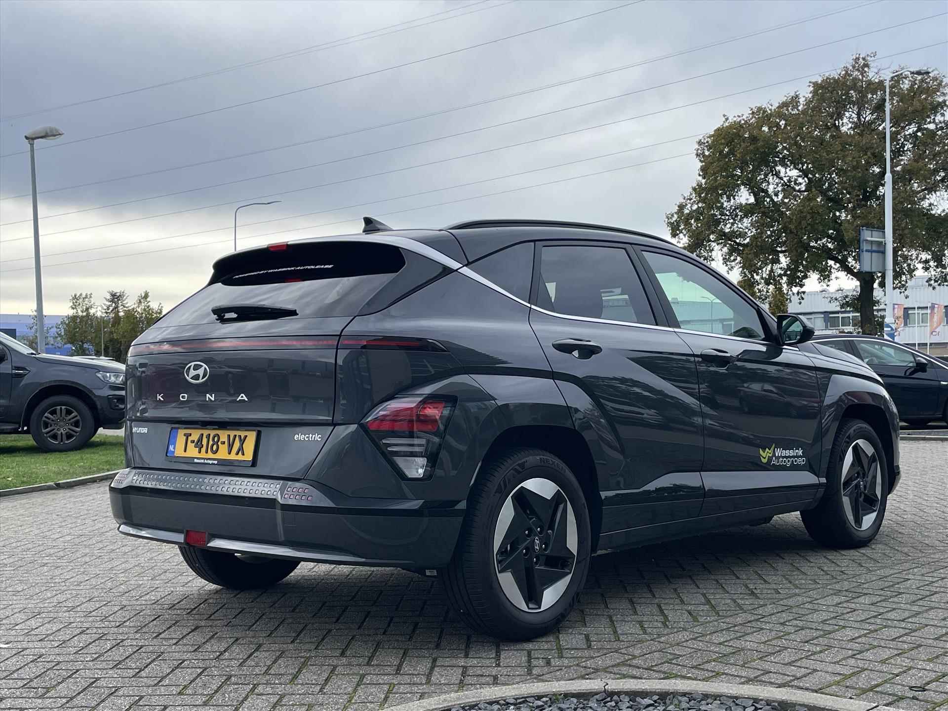 Hyundai Kona New 65,4 kWh 217pk Comfort Smart | Navigatie | Stoel en stuurverwarming | DAB+ | Apple Carplay & Android Auto | - 6/32