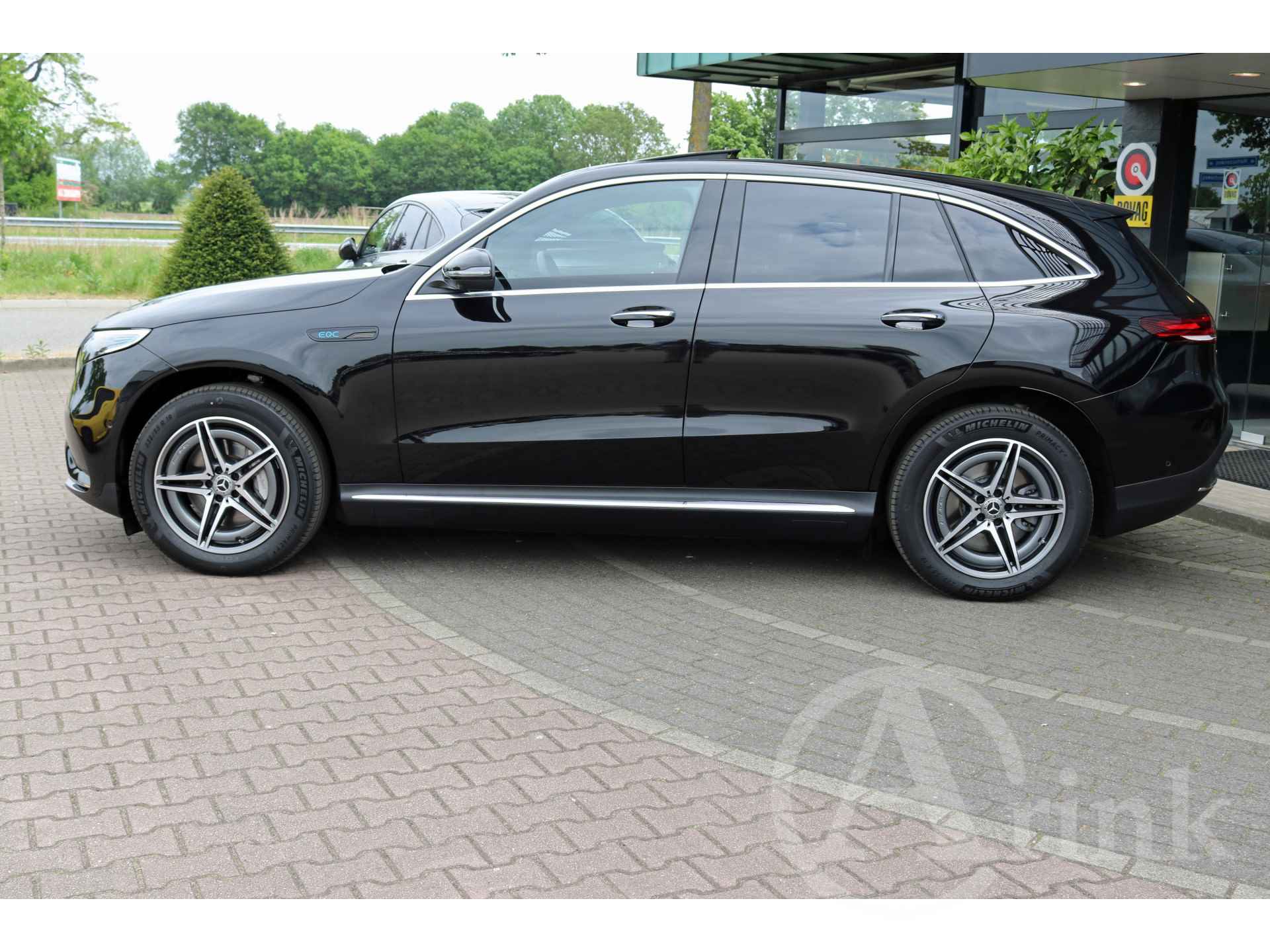 Mercedes-Benz EQC 400 4MATIC AMG Line Premium Plus 80 kWh Rijassistentiepakket Trekhaak - 3/30