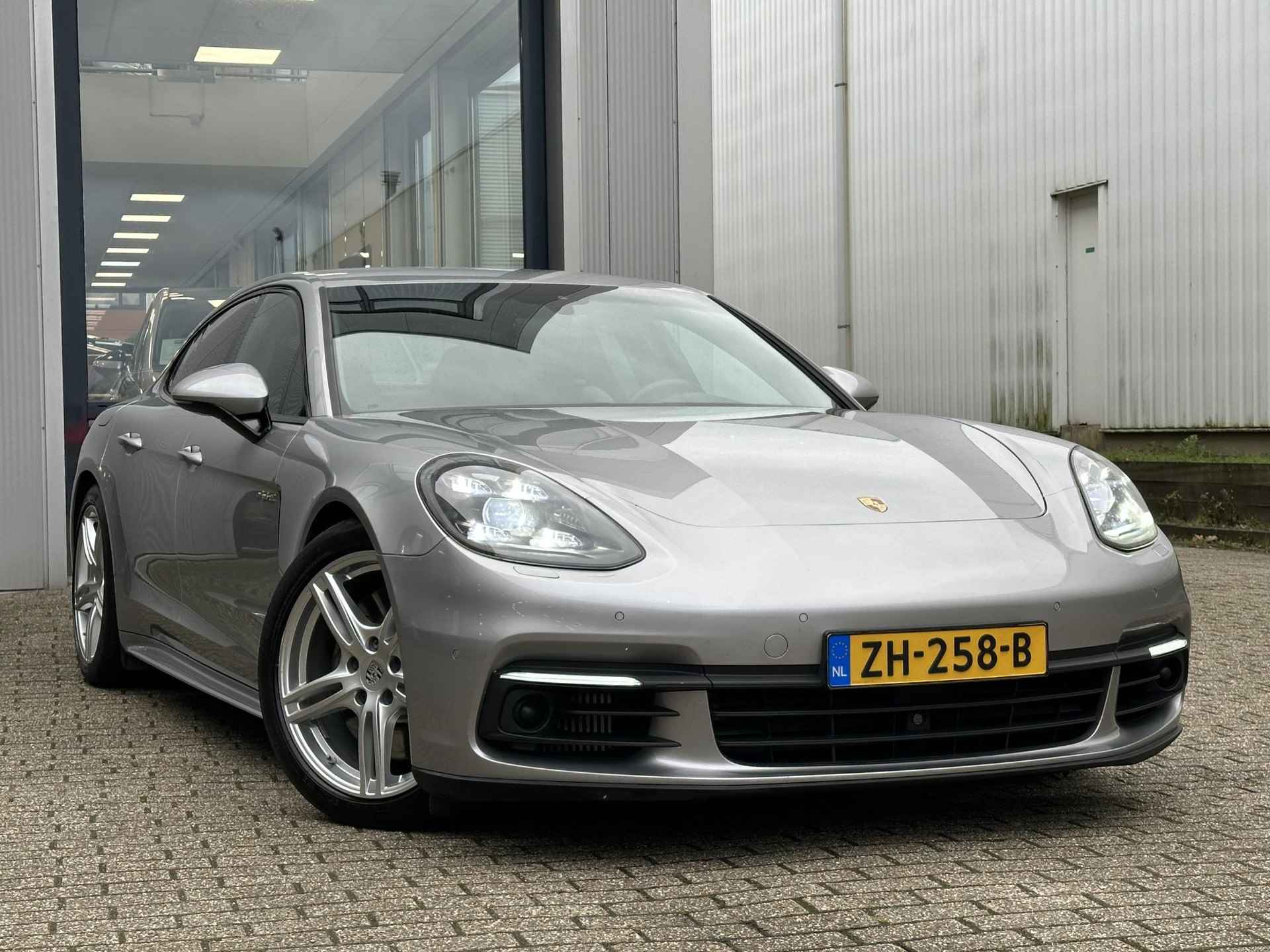 Porsche Panamera 2.9 4 E-Hybrid !! NIEUWJAARSDEAL !! - 44/84