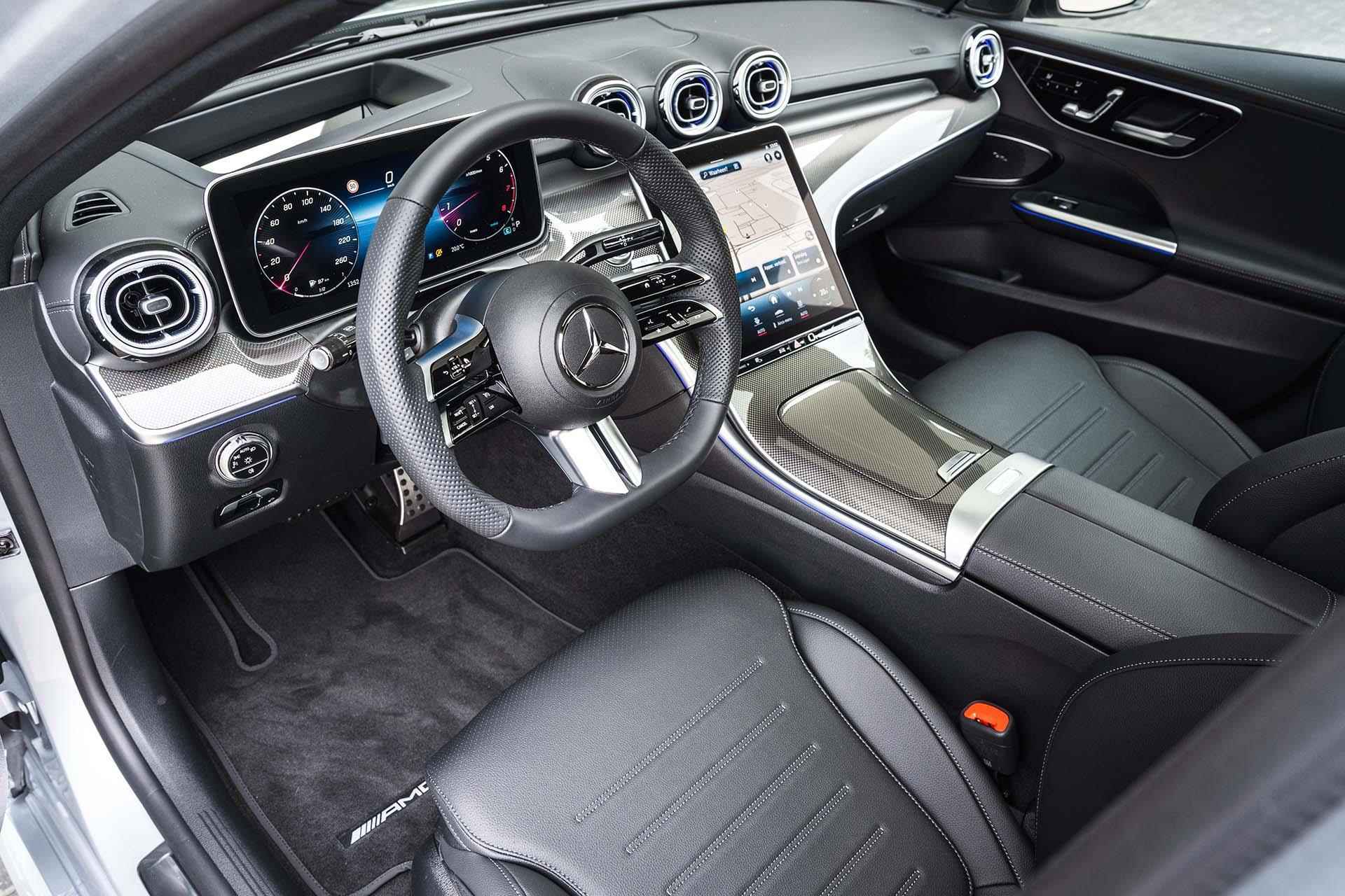 Mercedes-Benz C-Klasse 300 AMG Line | Panorama-schuifdak | Trekhaak | Stoel ventilatie/verwarming | 360* camera | BURMESTER | Sfeerverlichting - 20/32