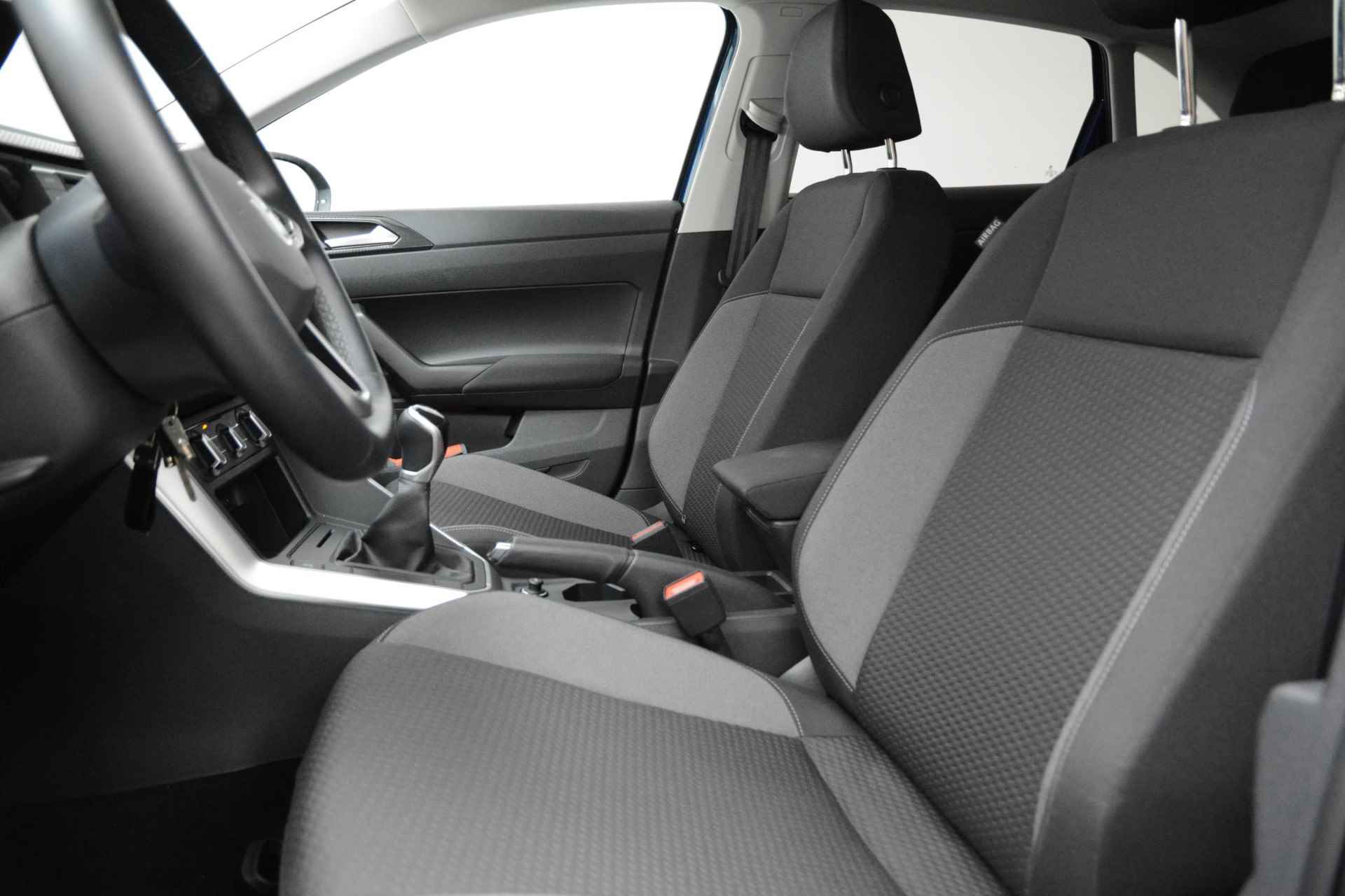 Volkswagen Taigo 1.0 TSI Life 95 PK | Demo | Fabrieksgarantie | Apple Carplay | Android Auto | Airconditioning handmatig (Climatic) | Travel Assist (incl. Adaptive Cruise Control) | Digital Cockpit | LED | - 16/23