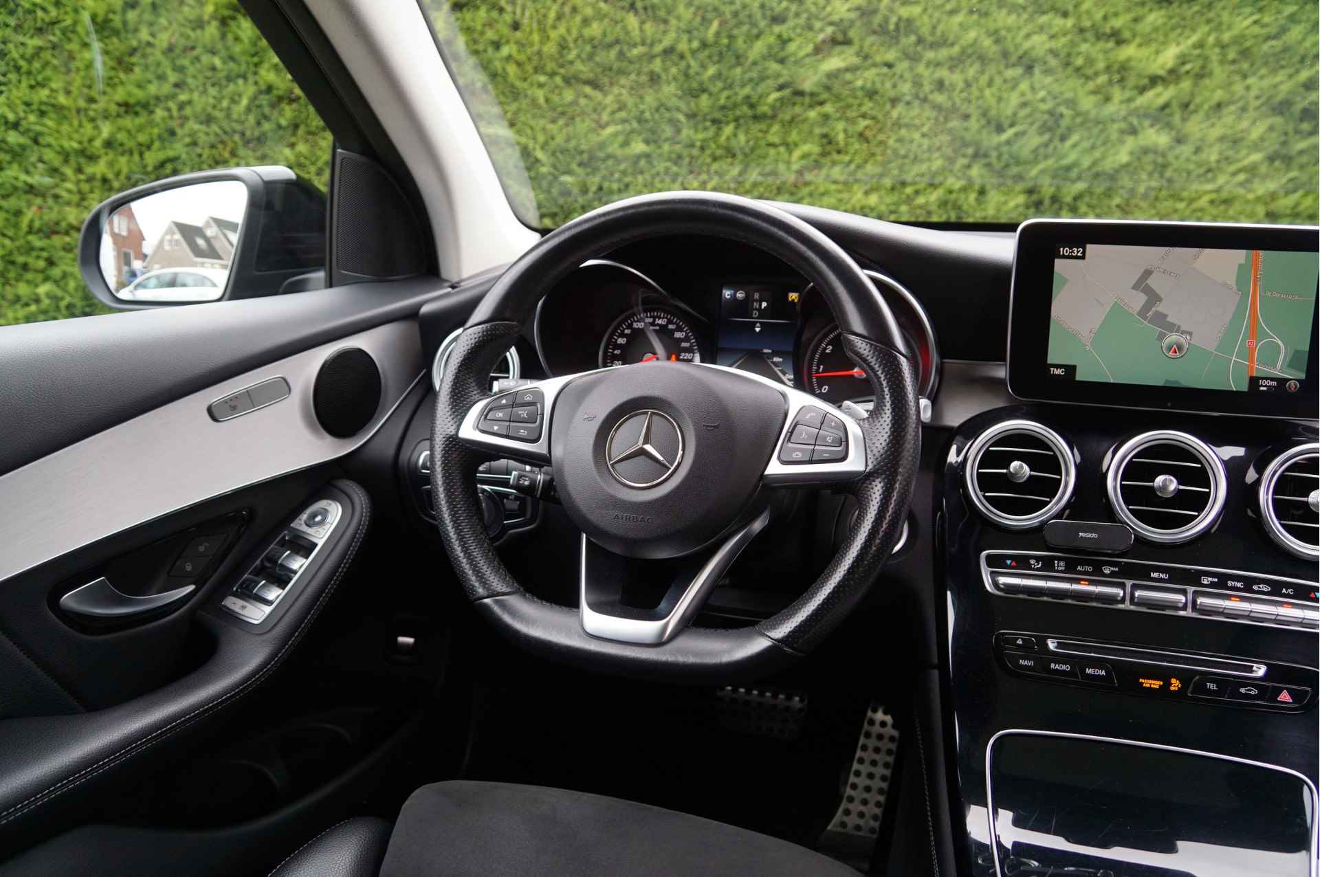 Mercedes-Benz GLC GLC 250 4M AMG line Night | Distronic HUD Panorama Keyless - 36/47