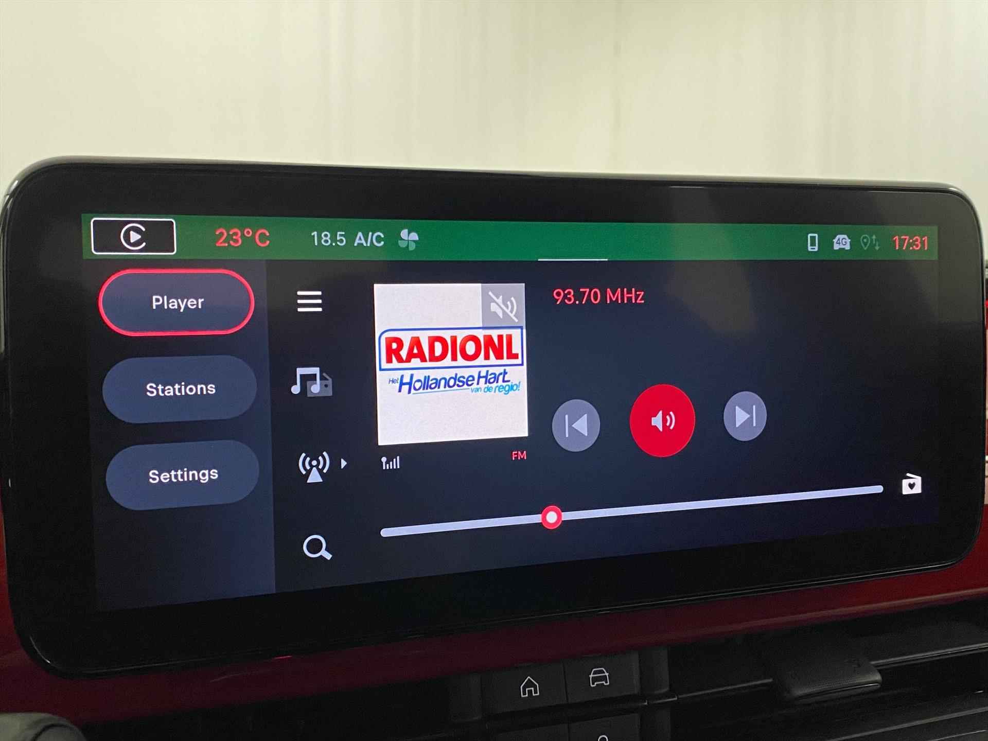 FIAT 600 54kWh 156pk Aut Red / Parkeersensoren / Apple Carplay - Android auto - 31/34