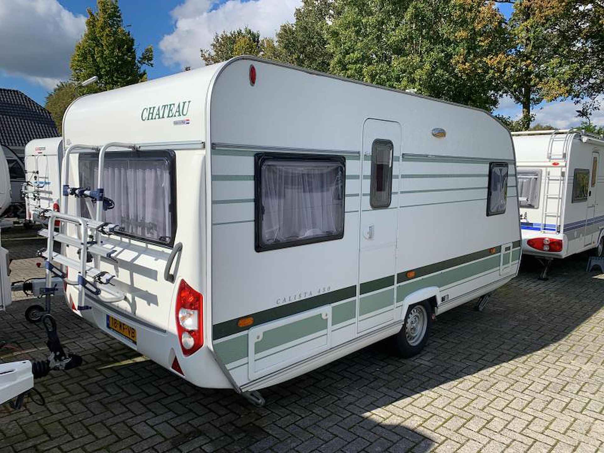 Chateau Calista 450 FHU Voortent/Mover/Fietsdr. - 3/11