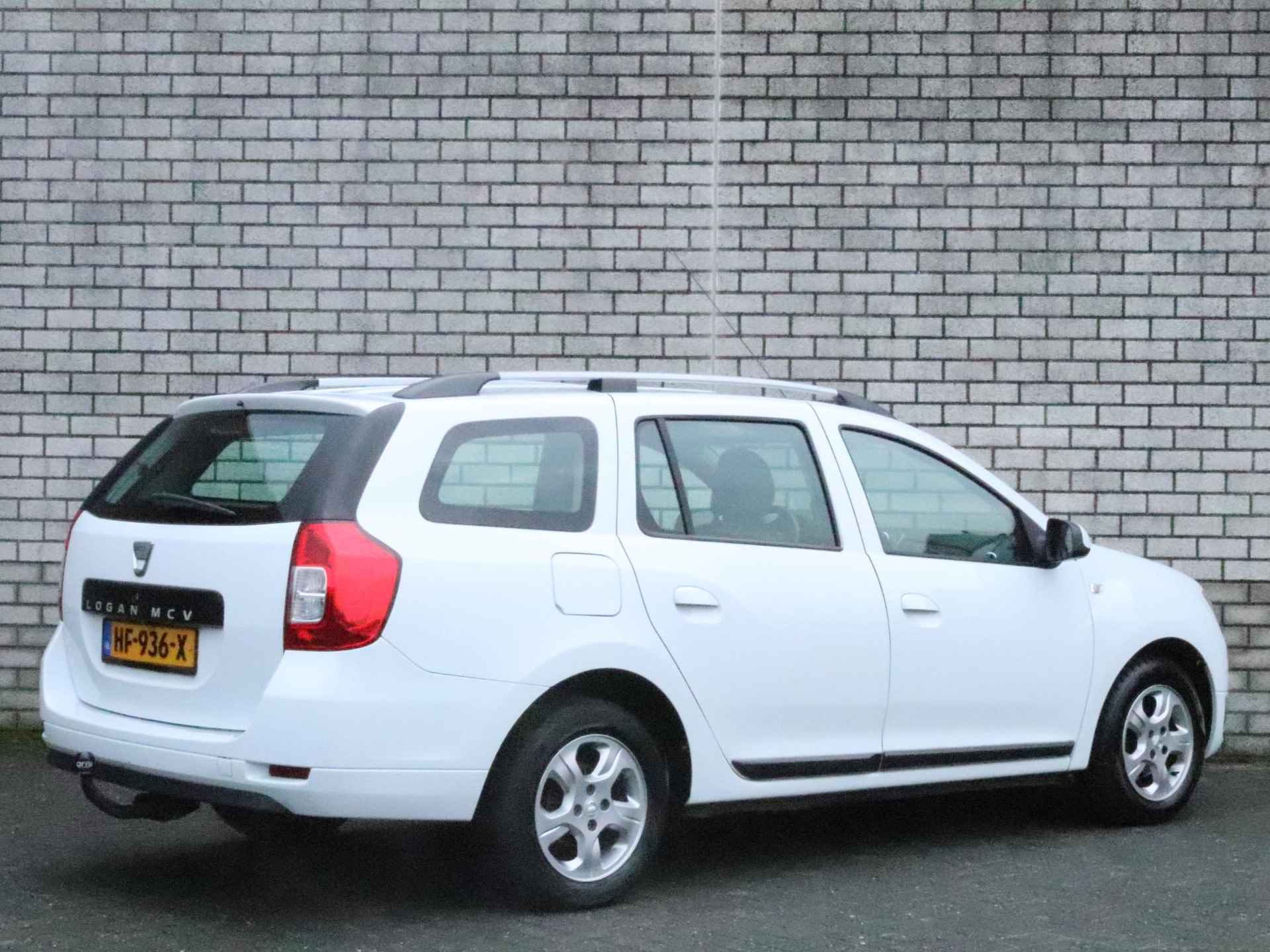 Dacia Logan MCV 0.9 TCe 90 Prestige | Achteruitrijcamera | Navigatie | Trekhaak | - 3/31