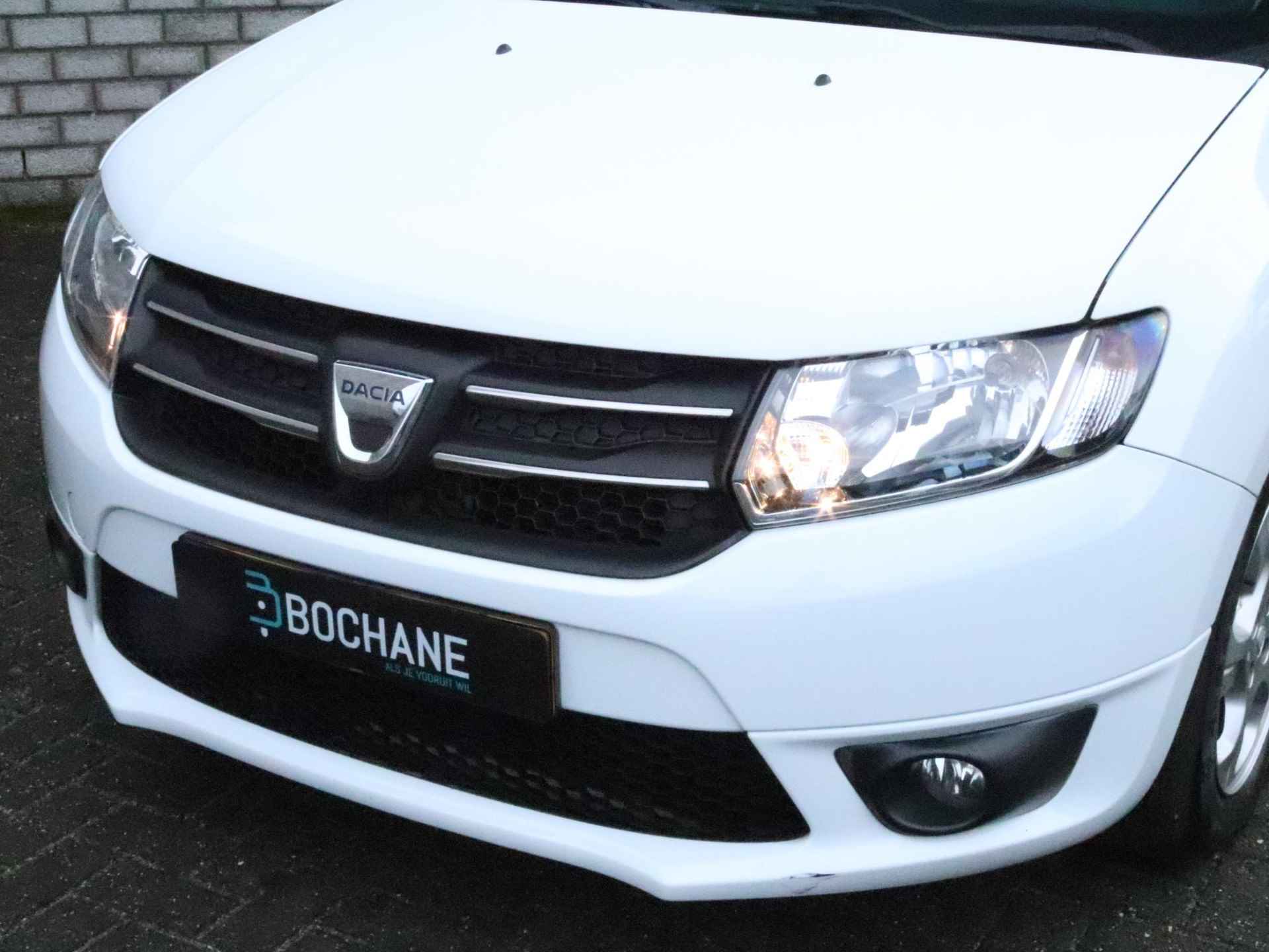 Dacia Logan MCV 0.9 TCe 90 Prestige | Achteruitrijcamera | Navigatie | Trekhaak | - 19/31