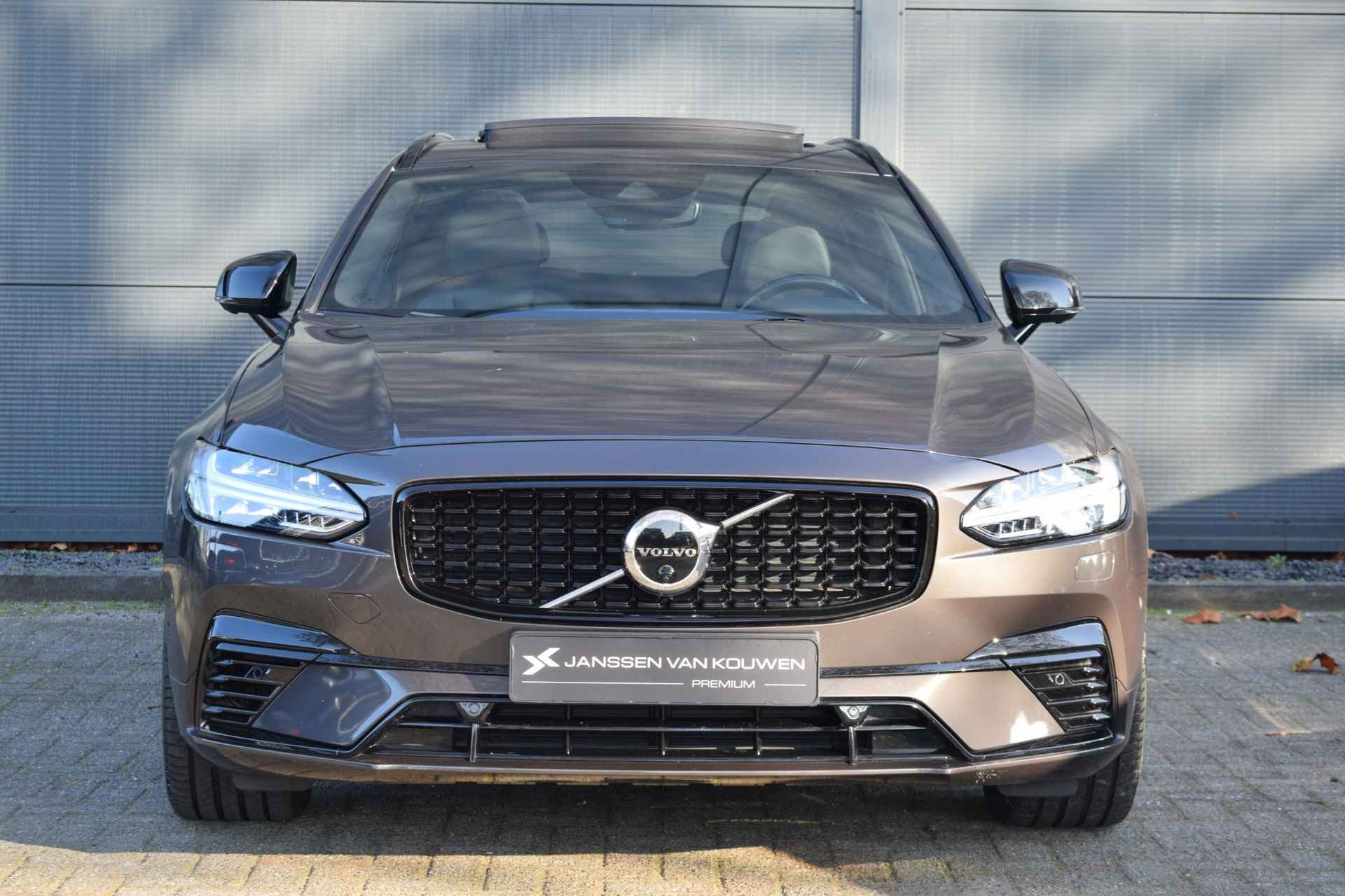 Volvo V90 2.0 T6 AWD Inscription Exclusive / Apple Carplay / Panoramadak - 2/62