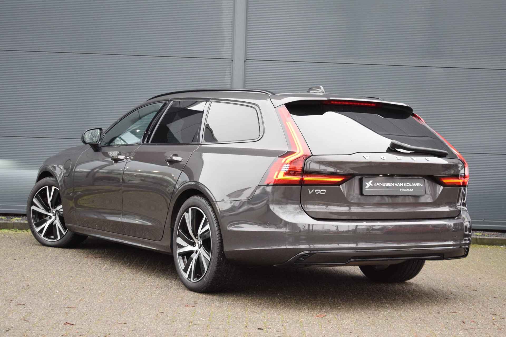 Volvo V90 2.0 T6 AWD Inscription Exclusive / Apple Carplay / Panoramadak - 4/59