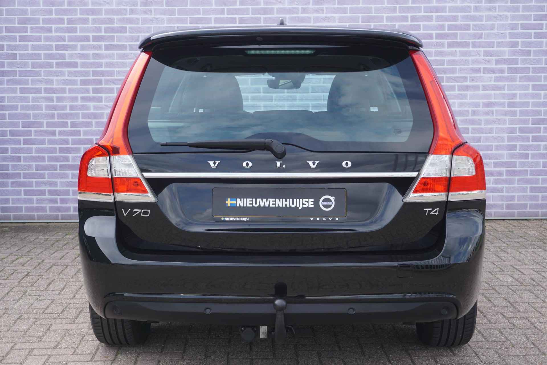 Volvo V70 2.0 T4 Polar | Trekhaak | Spoiler | Leder | Bi-Xenon | Stoel verwarming | High Performance audio | - 14/33