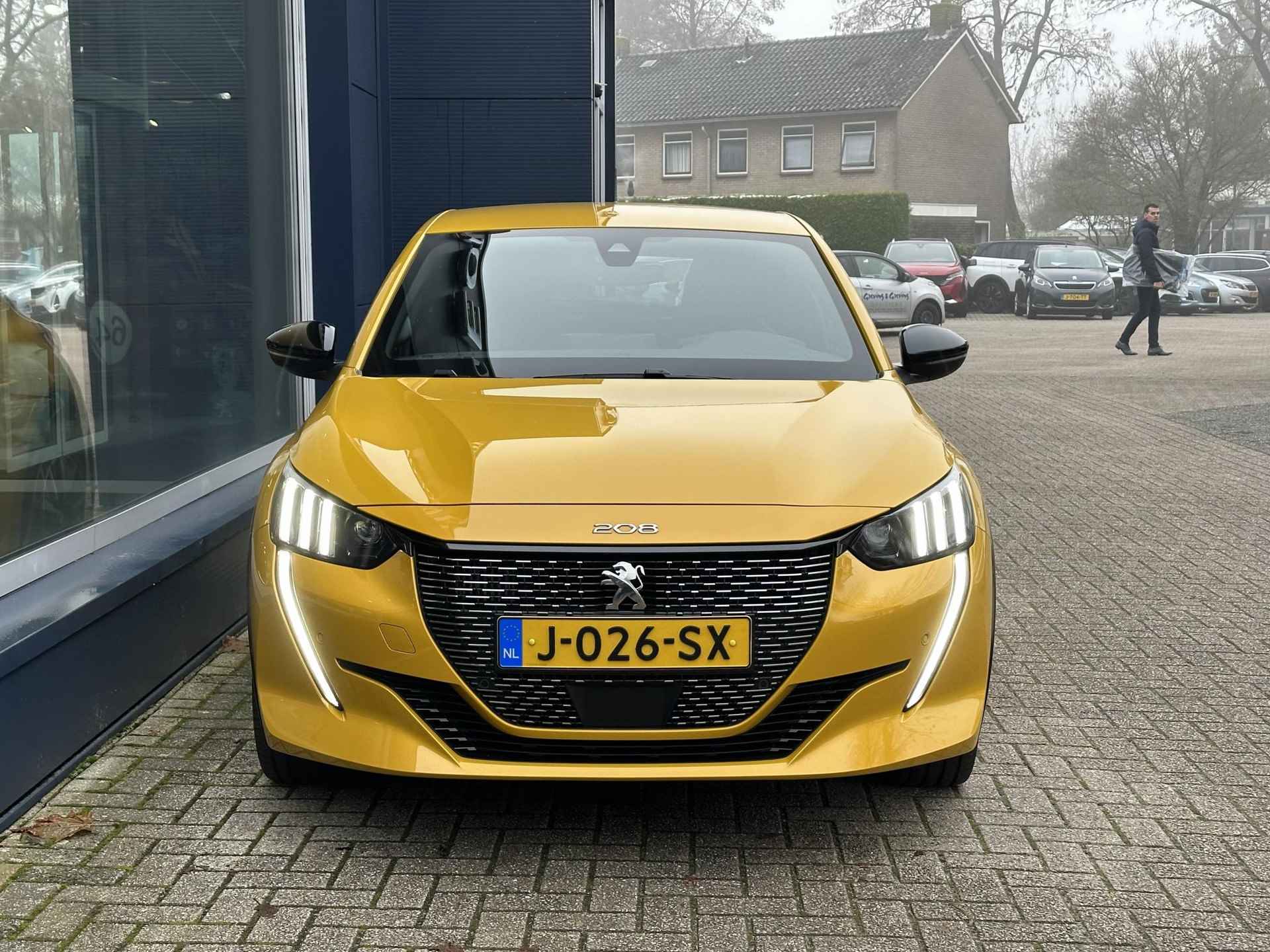 Peugeot 208 GT-line 100 PK 6-Bak | Full LED Verlichting | 17 Inch Lichtmetalen Velgen | Achteruitrijcamera | Navigatie via Smartphone | Parkeersensoren | Stoelverwarming | Dakspoiler | DAB+ | Keyless Start | Sportief ! - 3/65