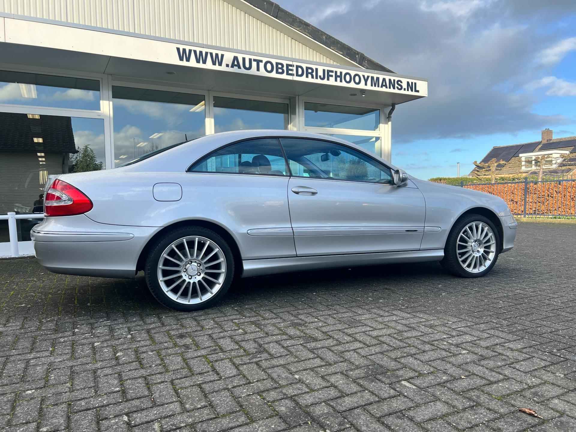 Mercedes-Benz CLK-klasse Coupé 320 Avantgarde - 22/32