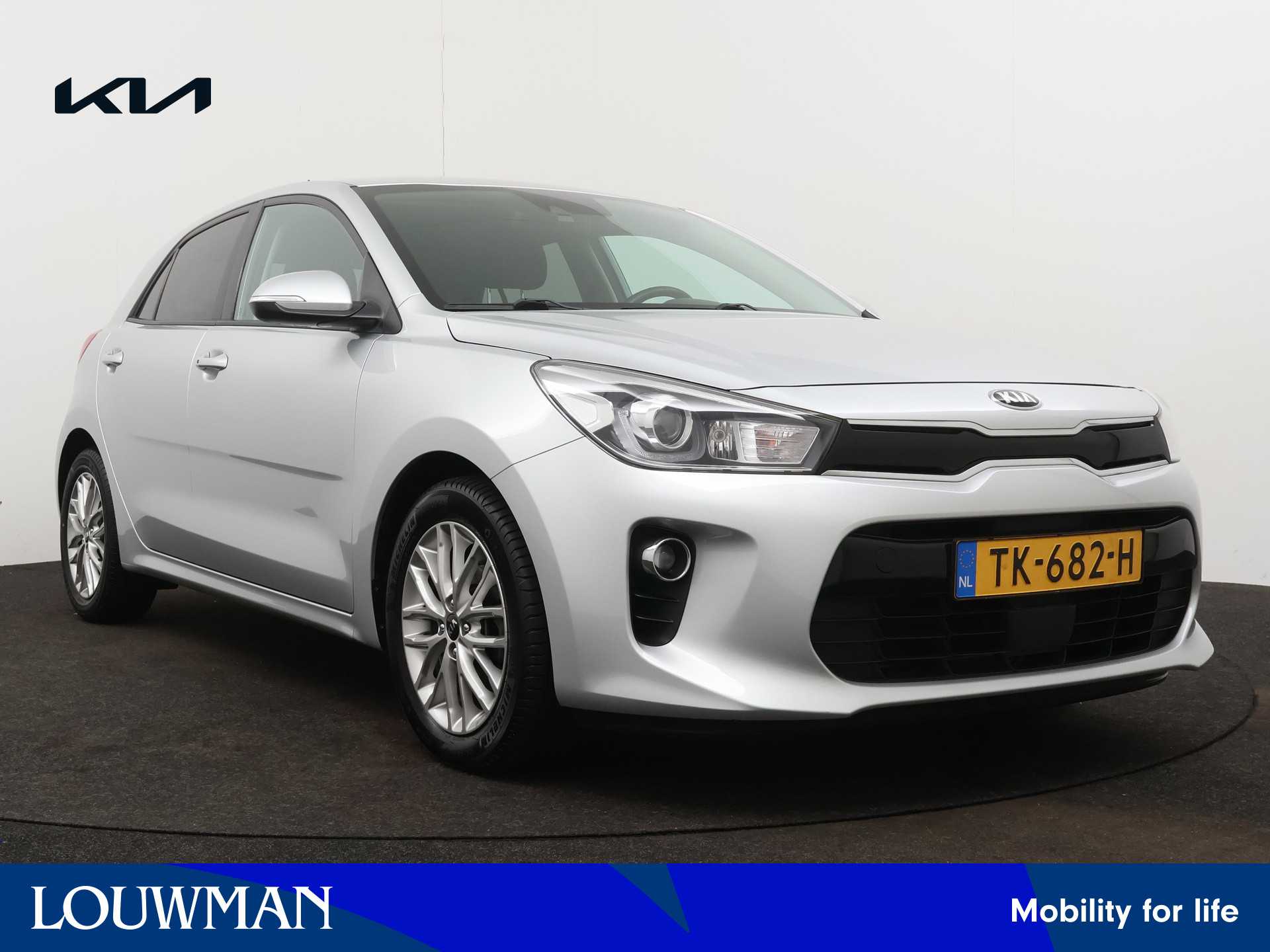 Kia Rio 1.0 TGDI DynamicLine | LM velgen | Camera | Navigatie | Airco | Parkeersensoren achter |