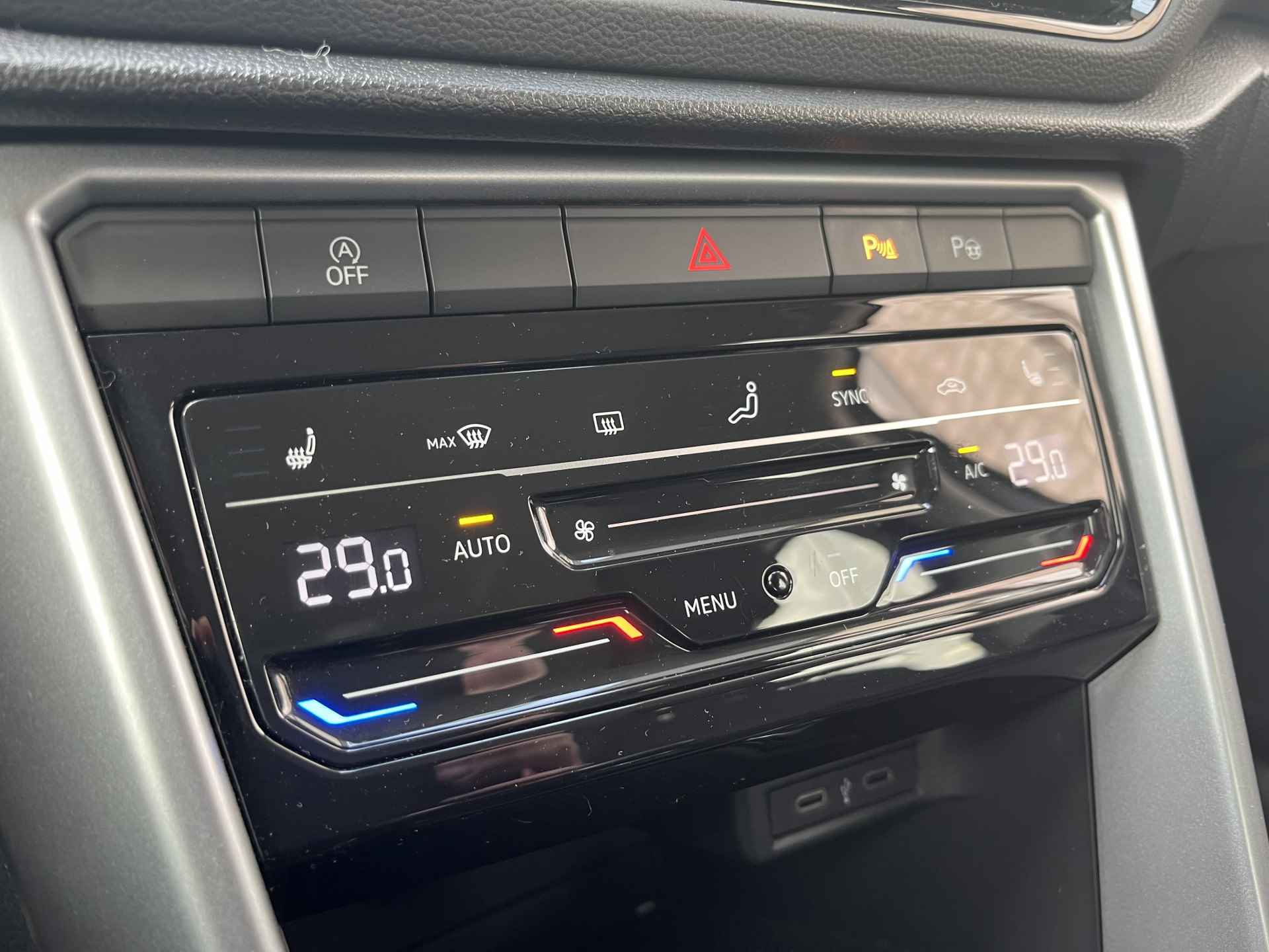 Volkswagen T-Roc 1.0 TSI Life / DIGITAL DASH/ ADAPT. CRUISE/ APP-CONNECT/ DAB/ PARK. SENSOREN/ CLIMA/ STOELVERWARMING - 18/25