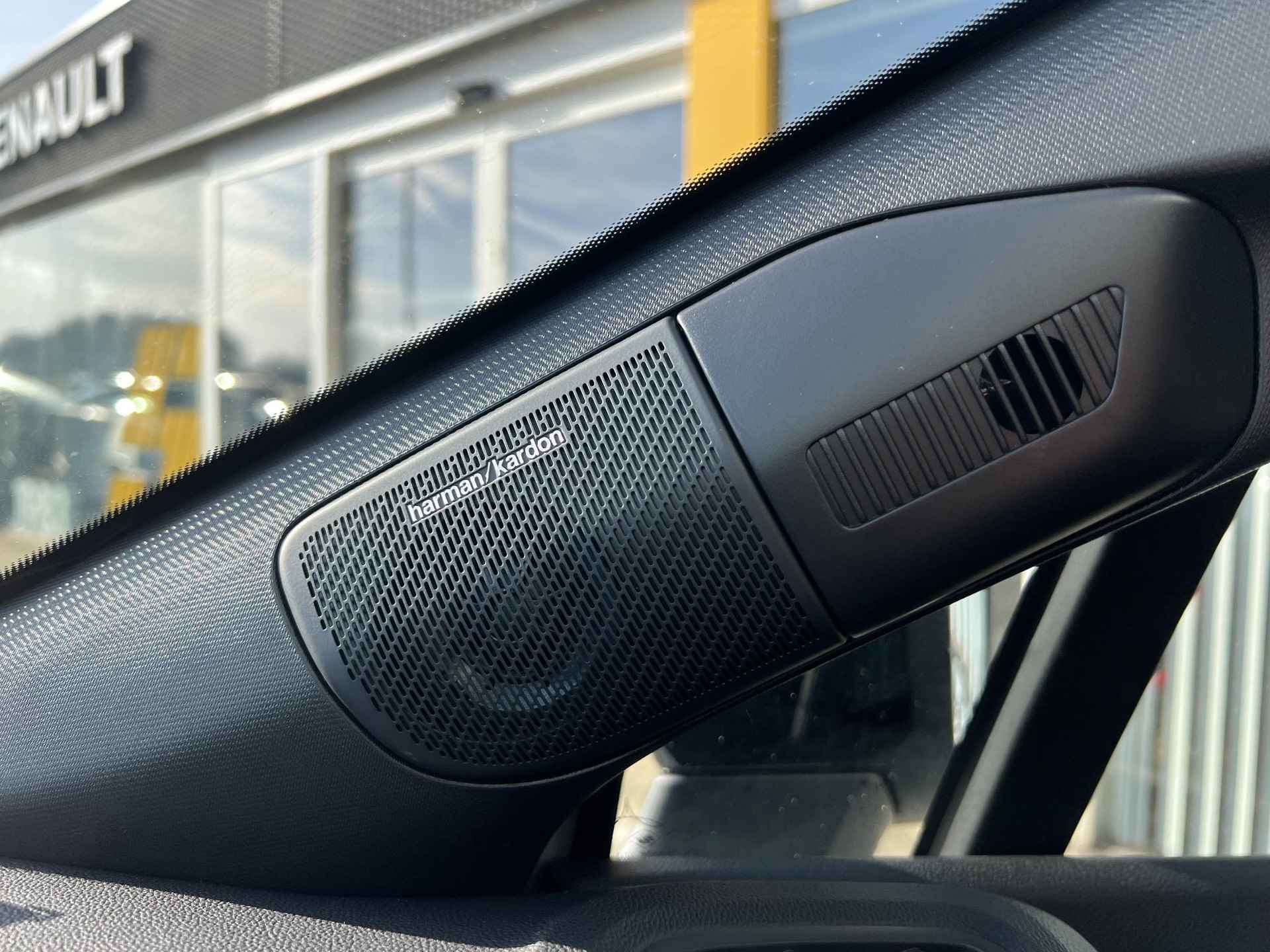 Renault Captur 1.6 E-Tech Hybrid 145 esprit Alpine | Direct leverbaar | Harman & Kardon | Elektrisch glazen dak | Stoel & stuur verwarming | 360 Camera | - 26/34