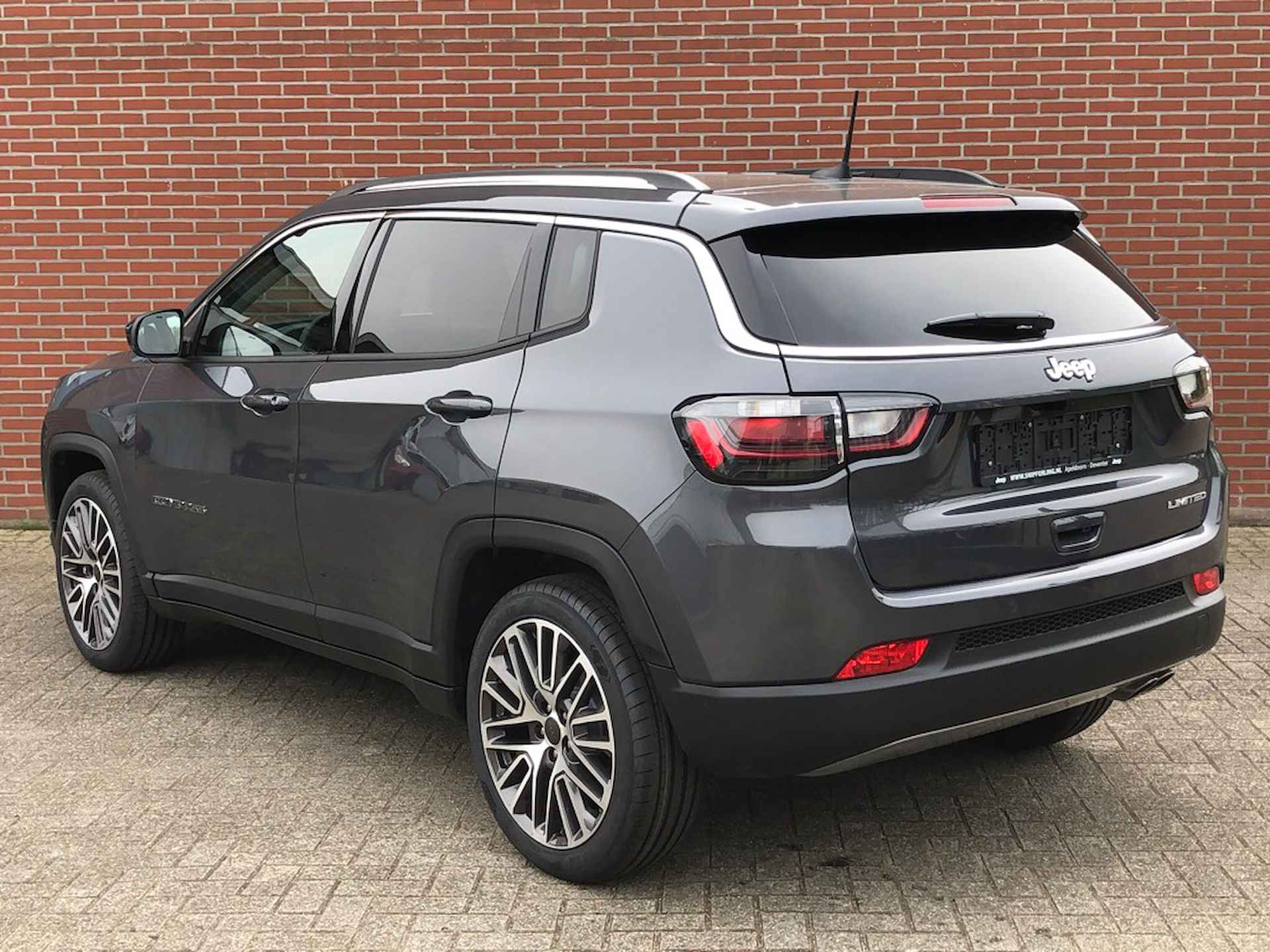 Jeep Compass 1.3T Limited NAV ADAPTIVE CRUISE APPLE/ANDROID CARPLAY - 6/30