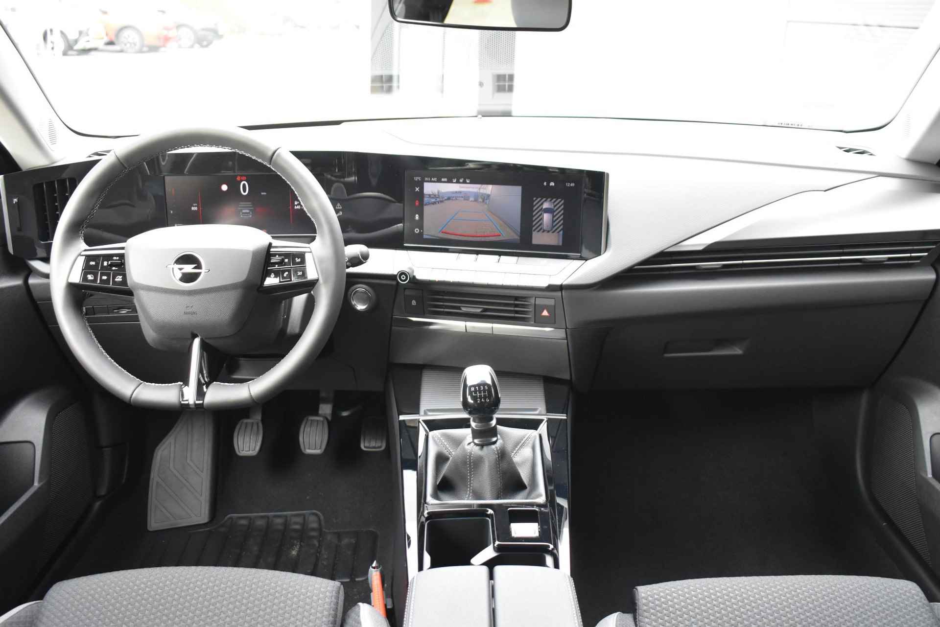 Opel Astra Sports Tourer 1.2 Business Edition Trekhaak Navi Pro Adaptieve Cruise Control - 6/41
