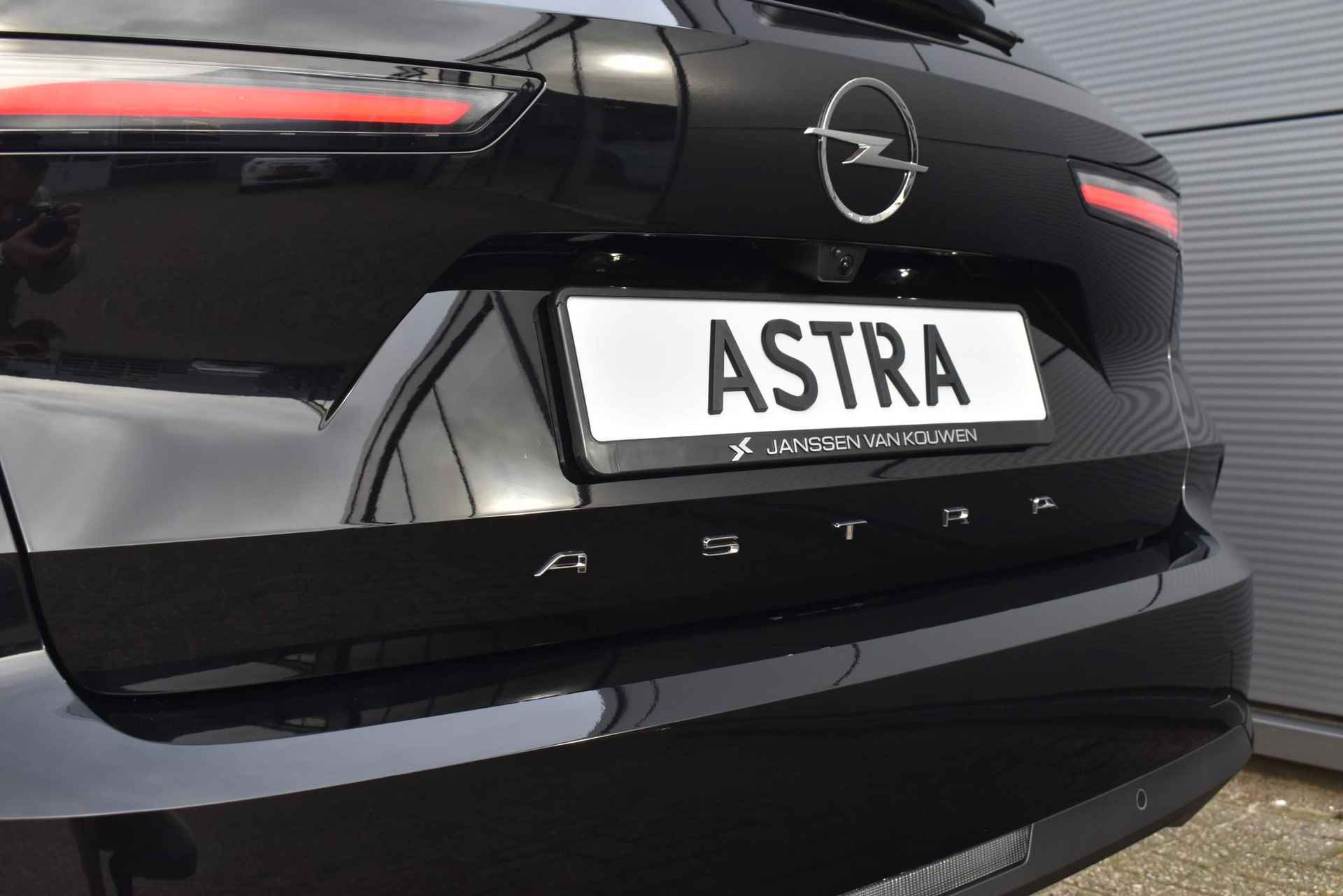 Opel Astra Sports Tourer 1.2 Business Edition Trekhaak Navi Pro Adaptieve Cruise Control - 26/41