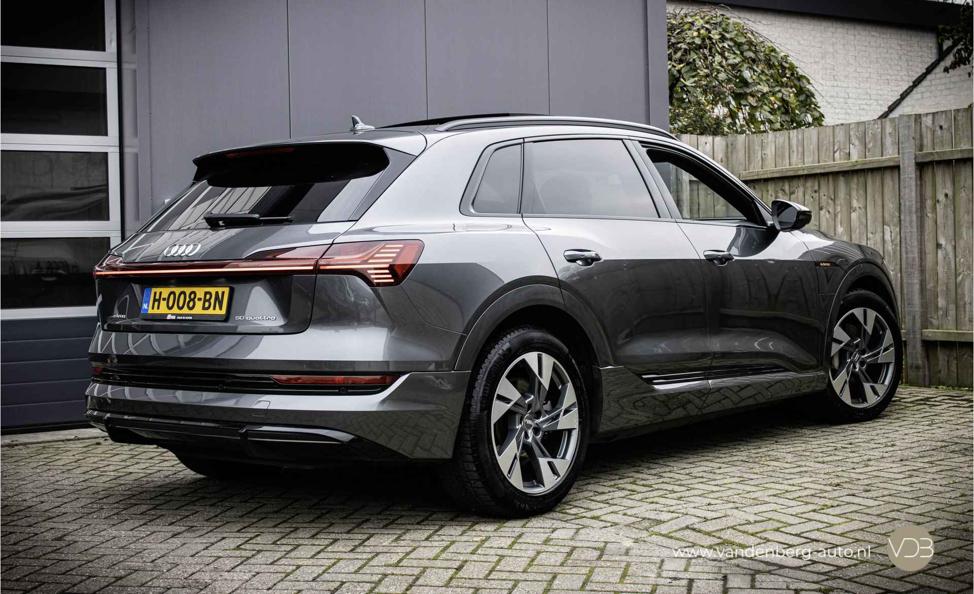 Audi e-tron 50 Quattro S-Line Black Edition PANORAMA Origineel NL - 5/14