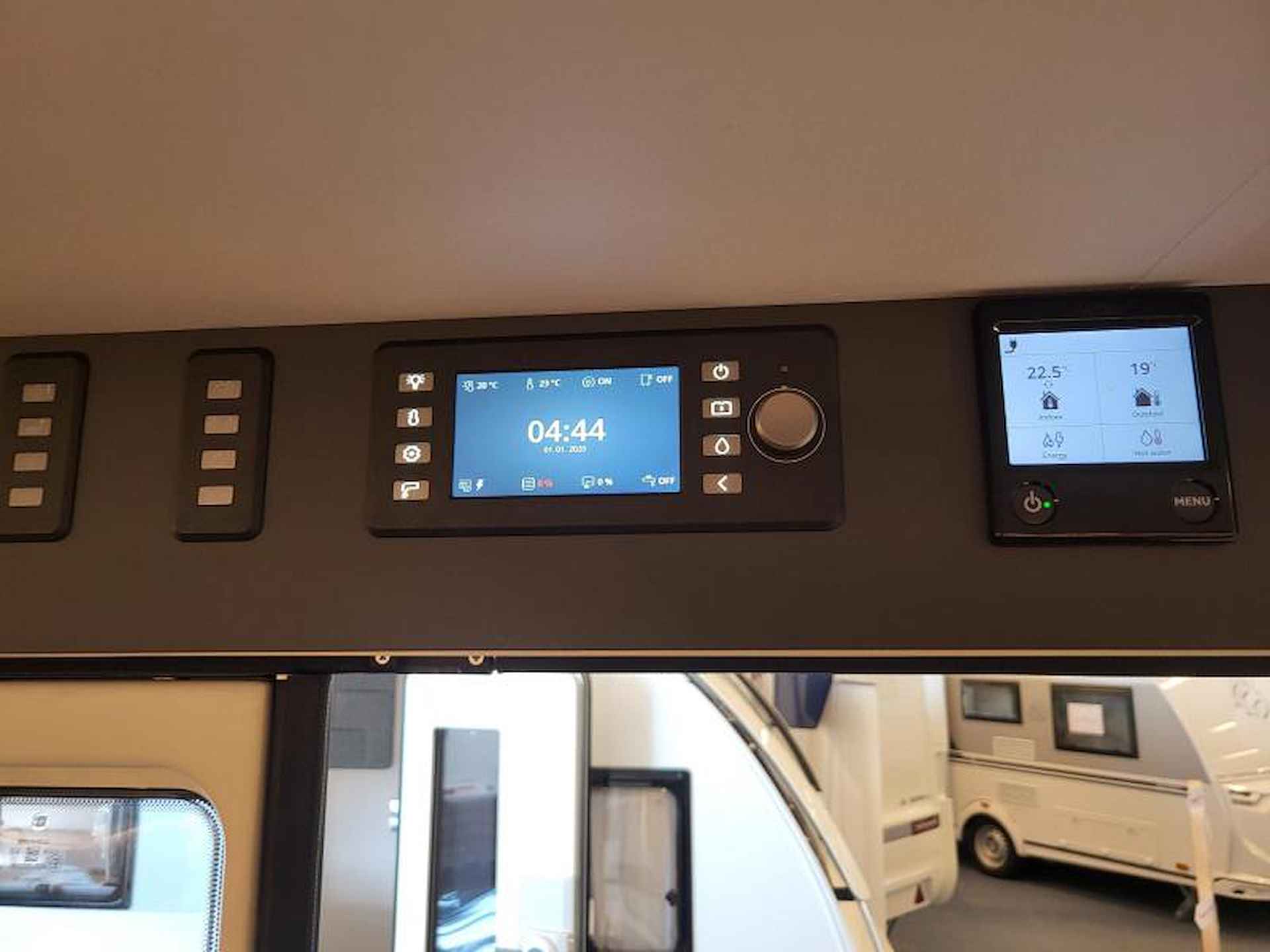 Adria Alpina 663 PT super ruim en compleet - 24/24