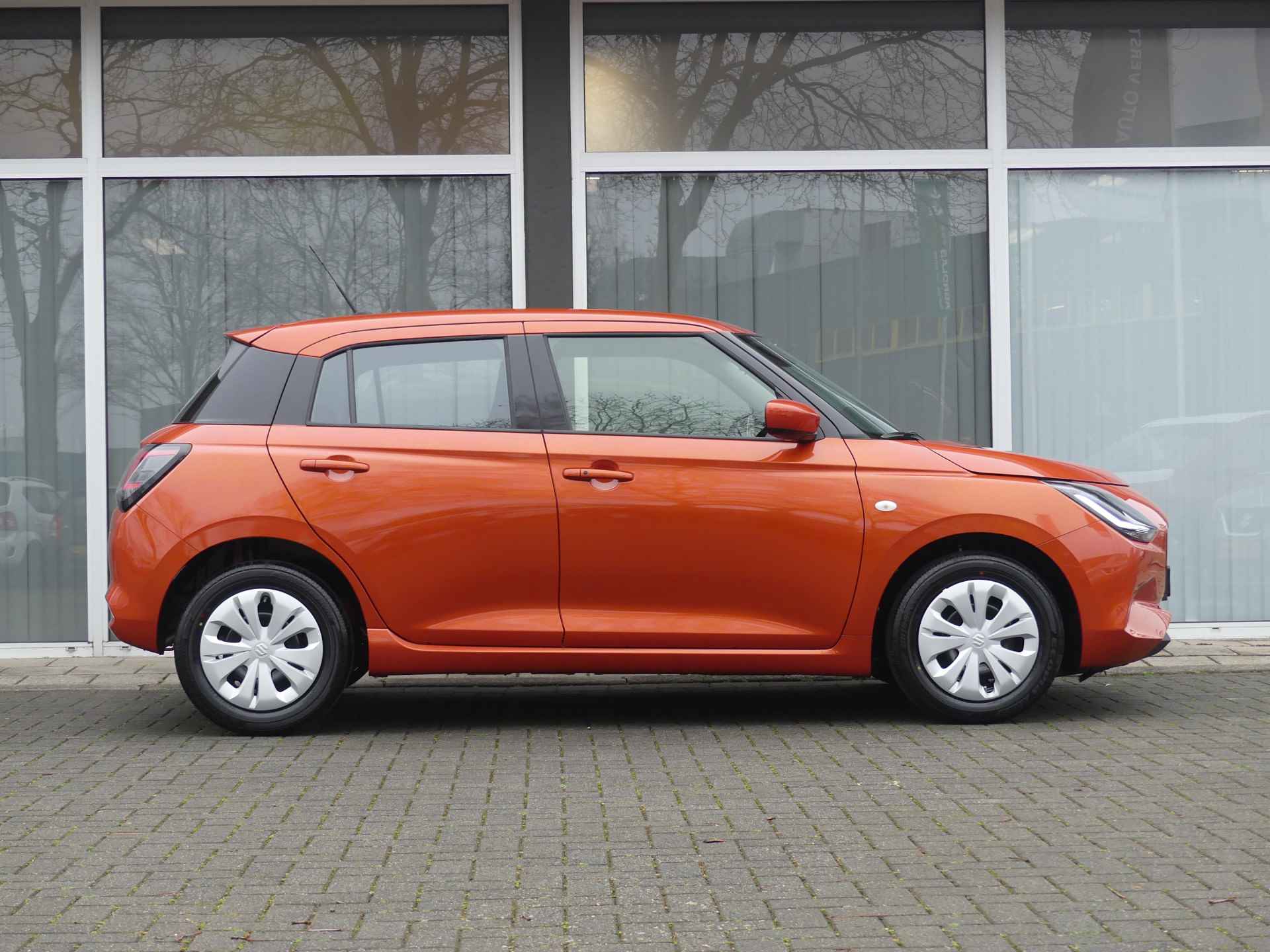 Suzuki Swift 1.2 Comfort Smart Hybrid 6-Jaar Fabrieksgarantie! Navigatie, Cruise Control, Park. sensoren - 3/31