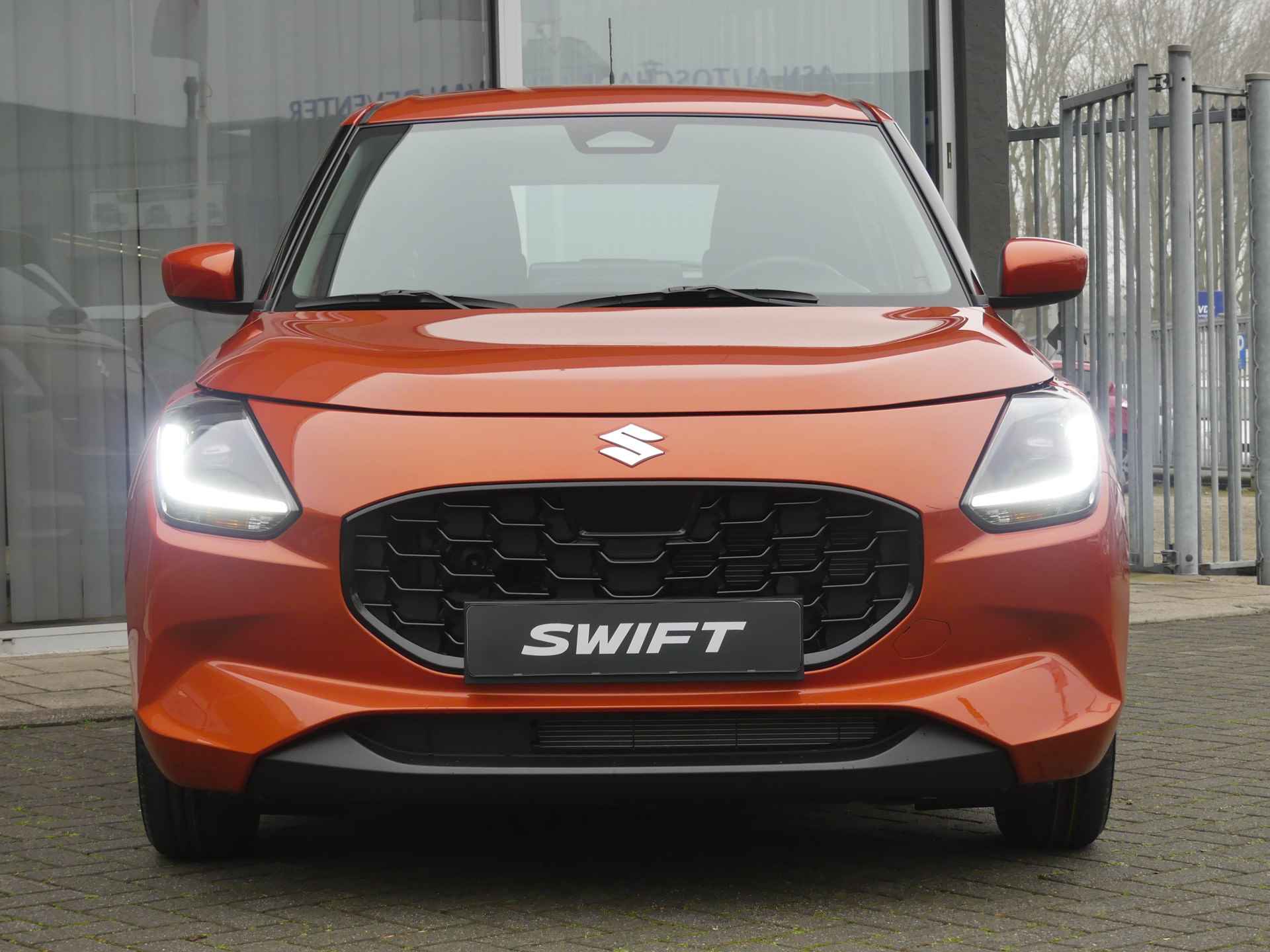 Suzuki Swift 1.2 Comfort Smart Hybrid 6-Jaar Fabrieksgarantie! Navigatie, Cruise Control, Park. sensoren - 8/31