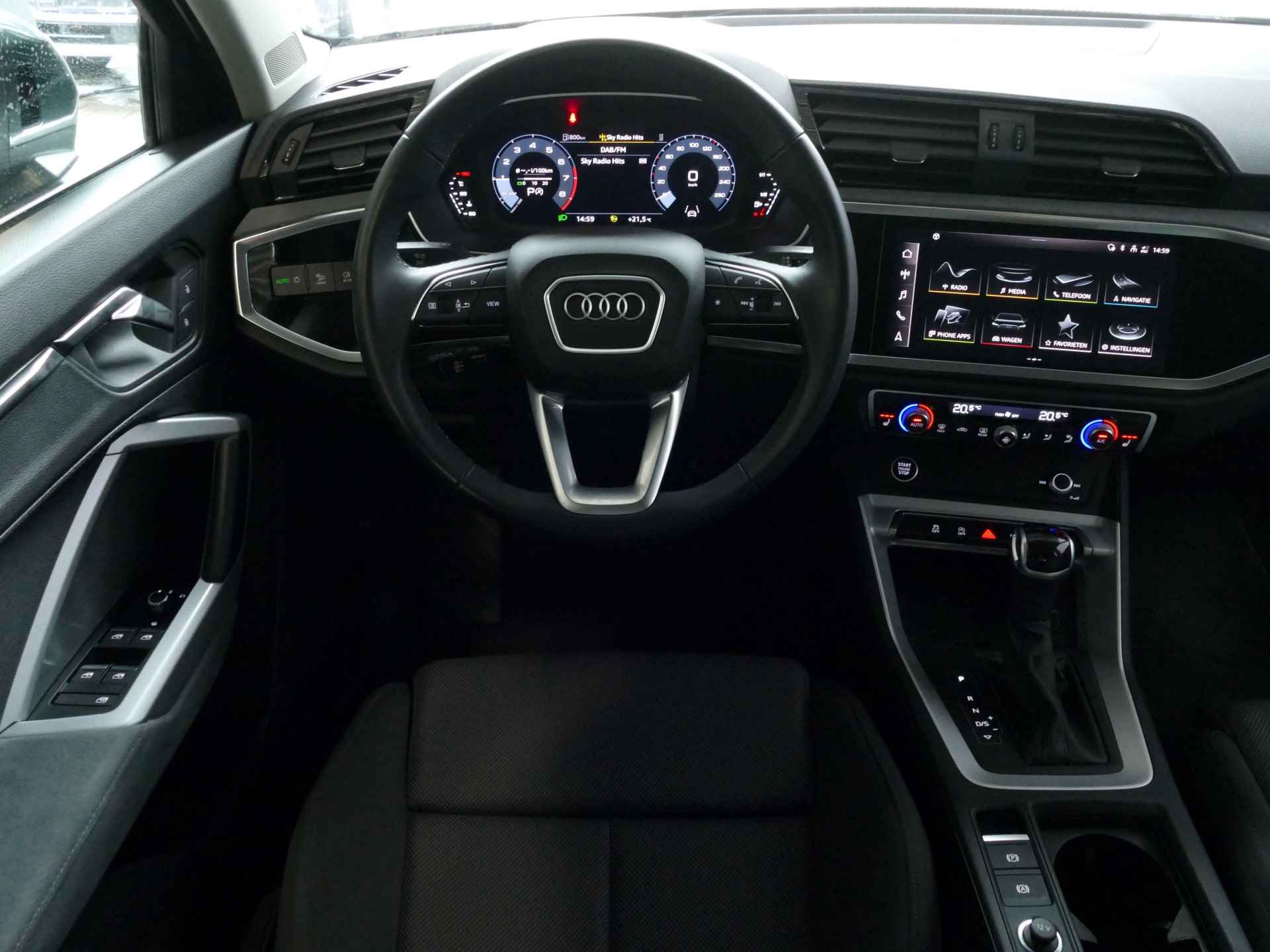 Audi Q3 35 TFSI 150PK ADAP.CRUISE PRO-LINE SPORTSTOELEN KEYLESS LED CARPLAY NAVI ECC STOELVERW. 02/2024 - 23/75