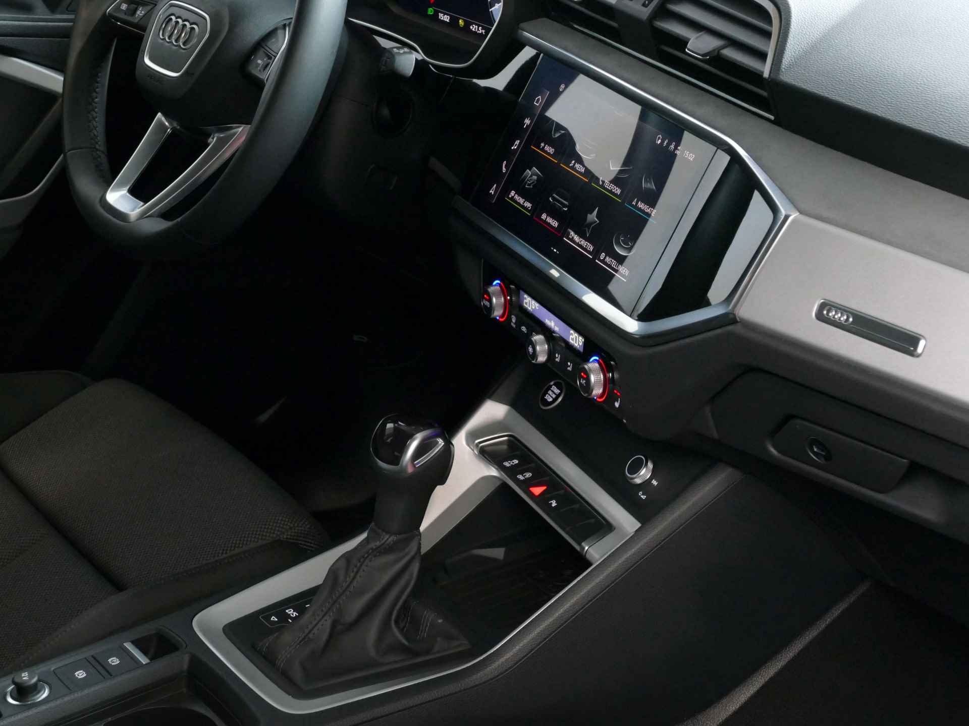 Audi Q3 35 TFSI 150PK ADAP.CRUISE PRO-LINE SPORTSTOELEN KEYLESS LED CARPLAY NAVI ECC STOELVERW. 02/2024 - 31/75