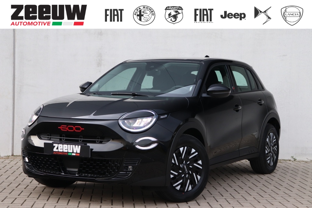 Fiat 600e RED 54 kWh | Carplay | Clima | Cruise | Direct Leverbaar