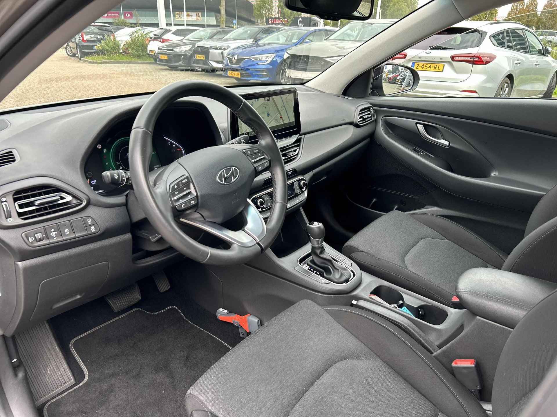 Hyundai i30 1.0 T-GDi MHEV Comfort Smart Automaat | Rijklaarprijs! | Navi | Climate Control | Cruise Control | LM velgen | 1ste eigenaar - dealeronderhouden! | Inclusief 36 maanden garantie! | - 10/29