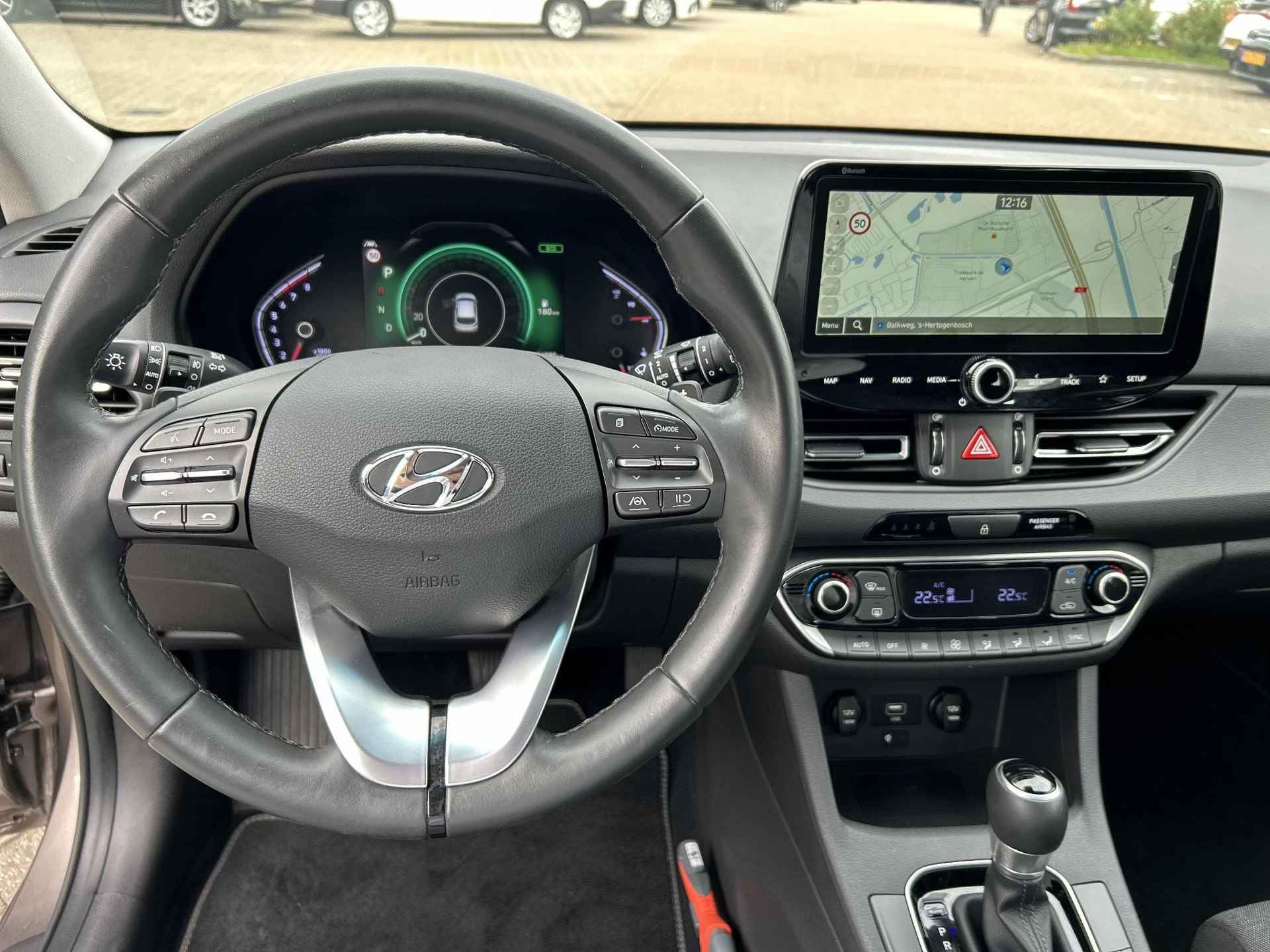 Hyundai i30 1.0 T-GDi MHEV Comfort Smart Automaat | Rijklaarprijs! | Navi | Climate Control | Cruise Control | LM velgen | 1ste eigenaar - dealeronderhouden! | Inclusief 36 maanden garantie! | - 22/29