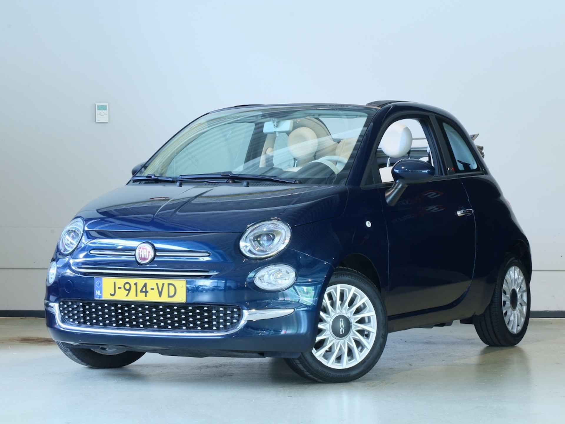 Fiat 500C 1.0 Hybrid Lounge * RIJKLAARPRIJS * 12mnd BOVAG garantie - 10/15