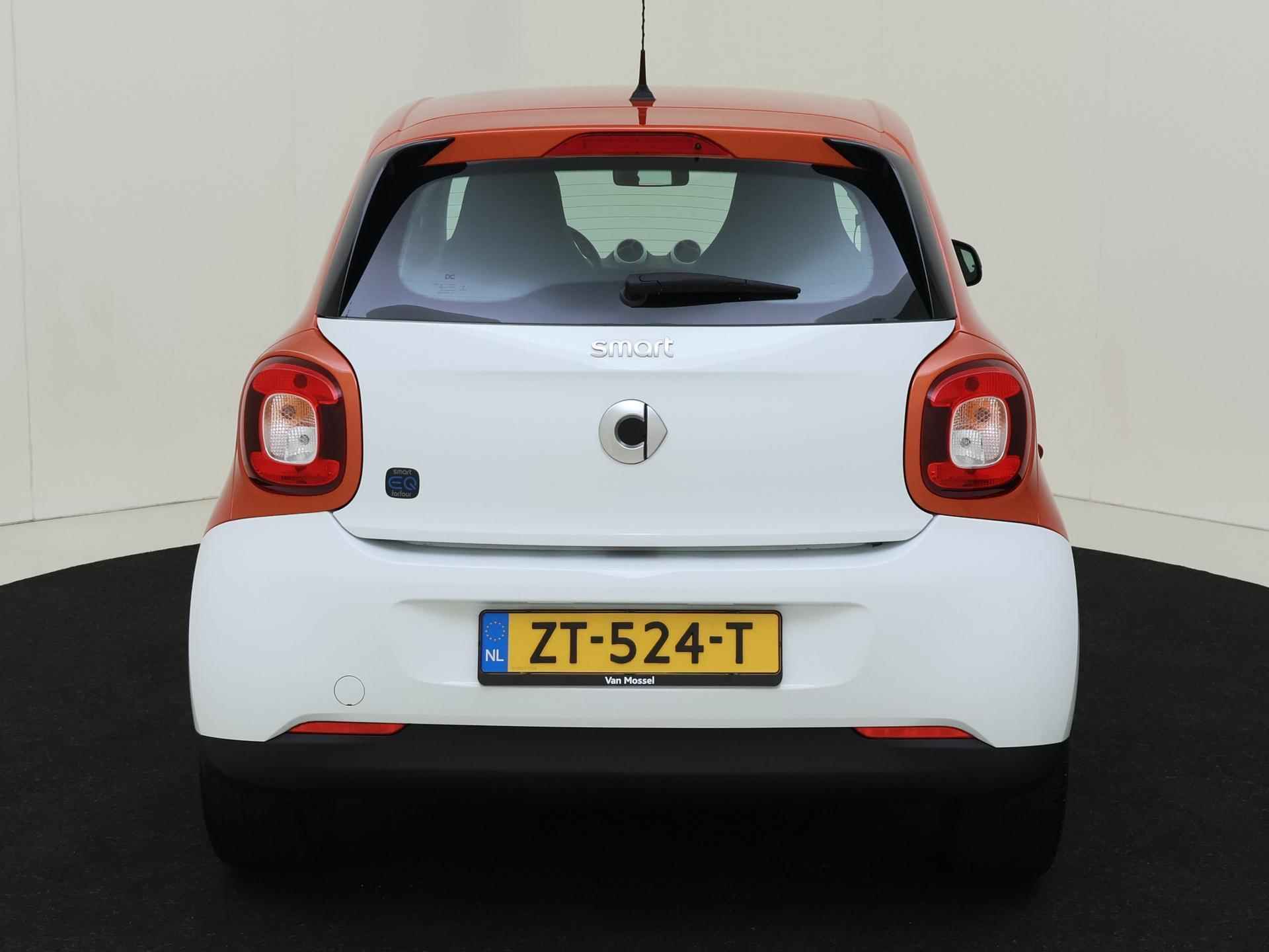 smart forfour EQ Business Solution 18 kWh - 8/22