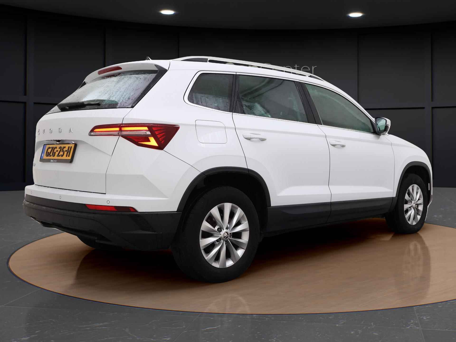 Skoda Karoq 1.5 TSI ACT 150 PK DSG Business Edition | WORDT VERWACHT | Apple CarPlay | ACC | Parkeerhulp | Getint Glas | Camera | Keyless | - 8/8