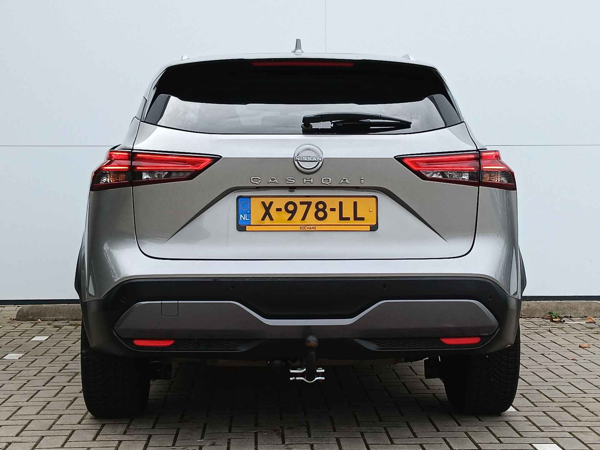 Nissan Qashqai 1.3 MHEV 158 Xtronic N-Connecta Trekhaak / Panoramadak / Automaat / Climate Control / Camera 360 / Full LED / Navigatie - 16/37