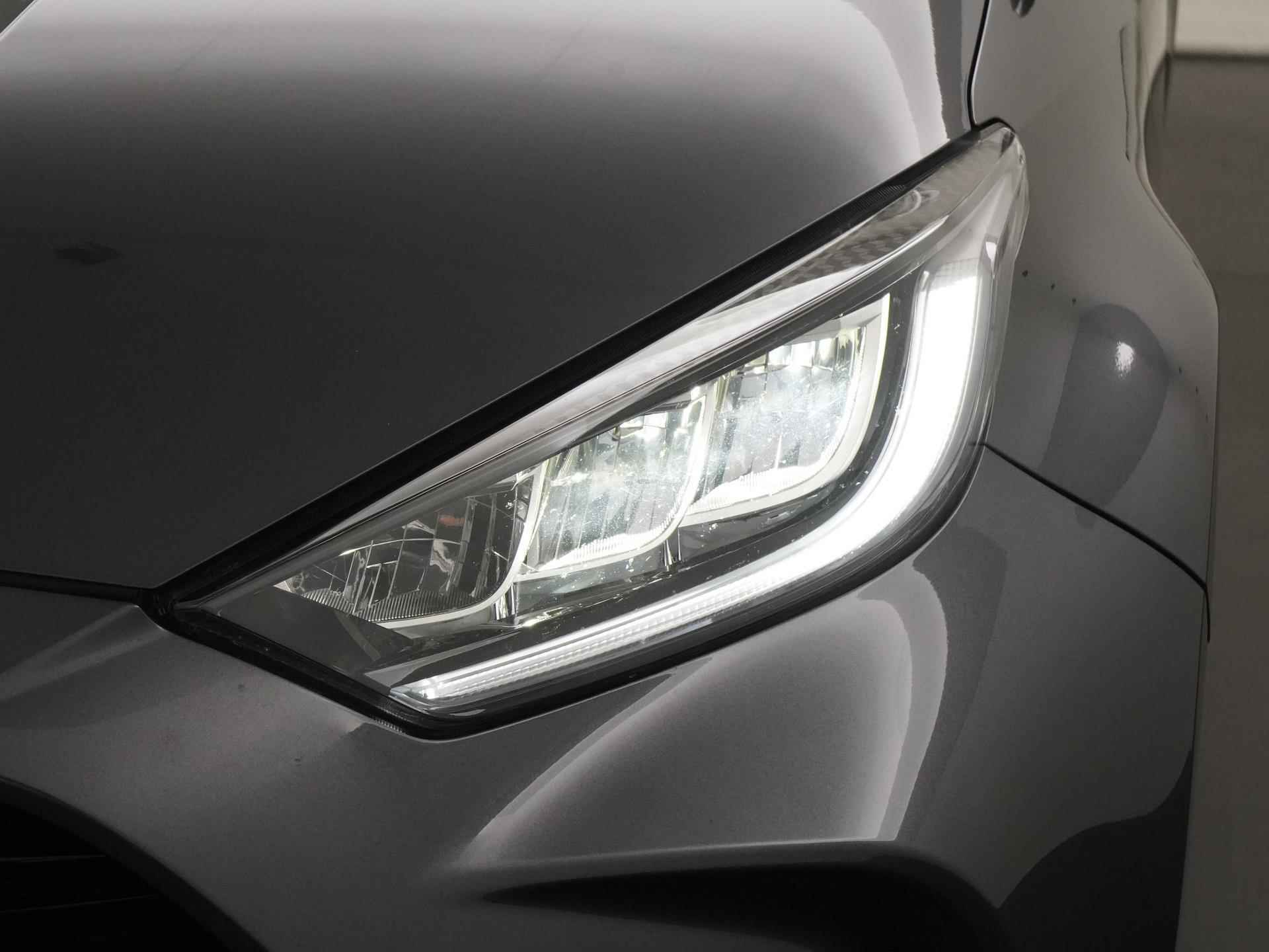 Toyota Yaris 1.5 Hybrid Active | Camera | Carplay | Adapt cruise | Winter pakket |  Zondag Open! - 19/36