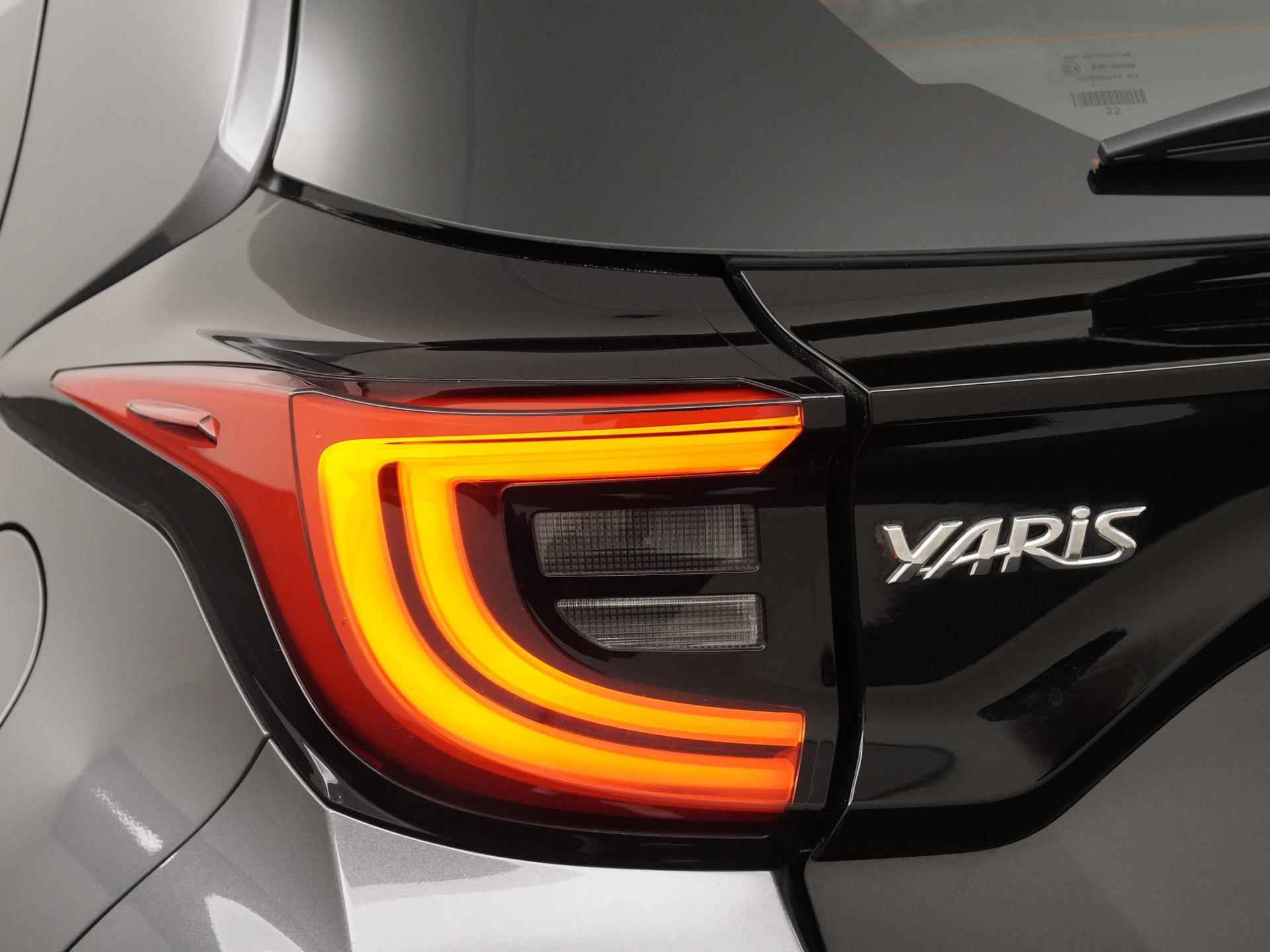 Toyota Yaris 1.5 Hybrid Active | Camera | Carplay | Adapt cruise | Winter pakket |  Zondag Open! - 20/36
