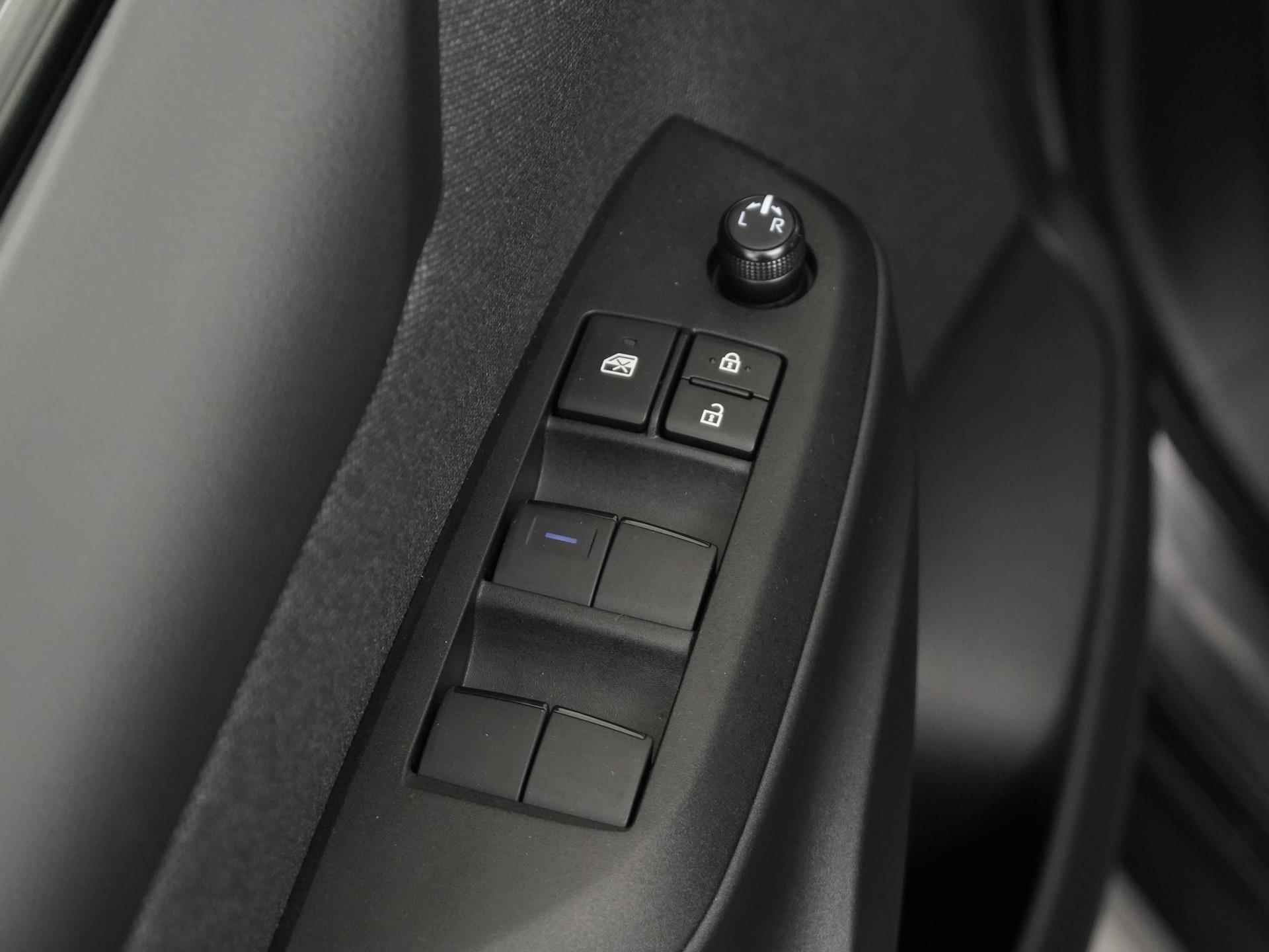 Toyota Yaris 1.5 Hybrid Active | Camera | Carplay | Adapt cruise | Winter pakket |  Zondag Open! - 32/36