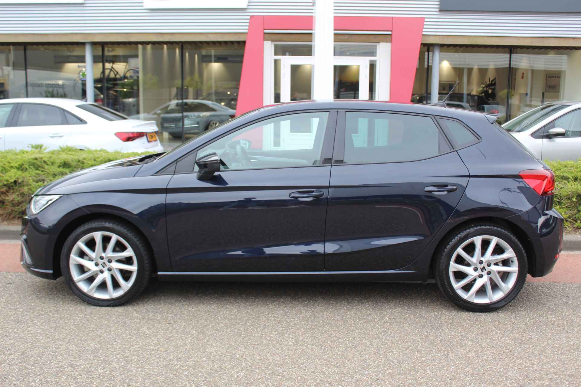 SEAT Ibiza 1.0 EcoTSI FR Business Intense / CAMERA / APP.Connect / NAVI / 17"LMV / Half Leder - 5/31