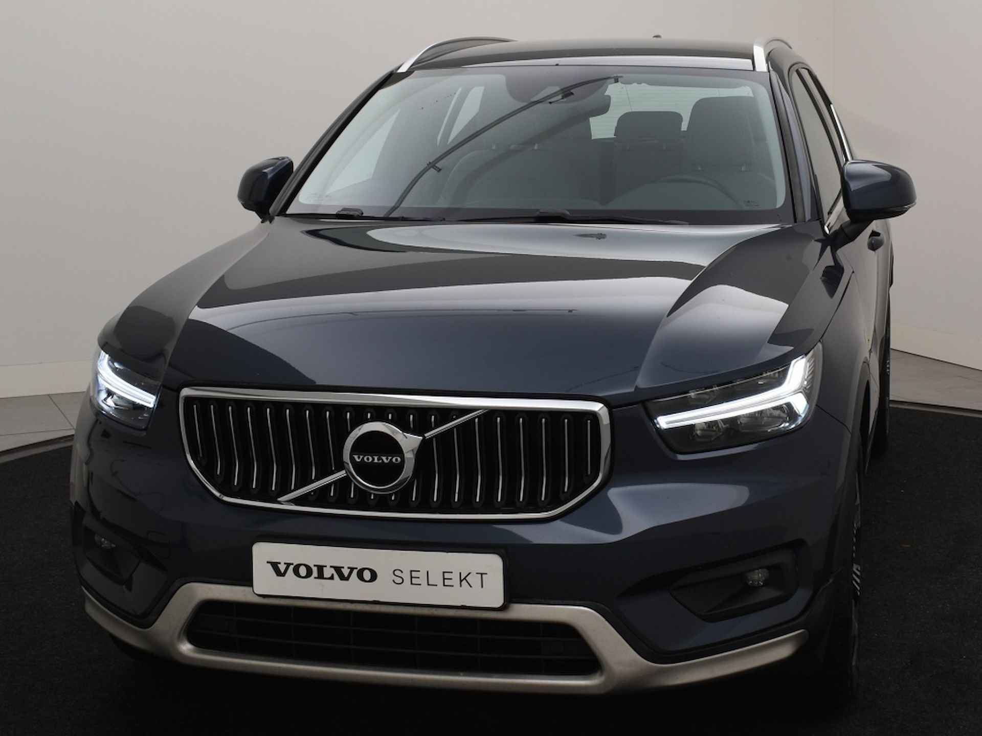 Volvo XC40 B4 AUT(8) INSCRIPTION HARMAN KARDON TREKHAAK LEDER ELEK.STOELEN - 6/41