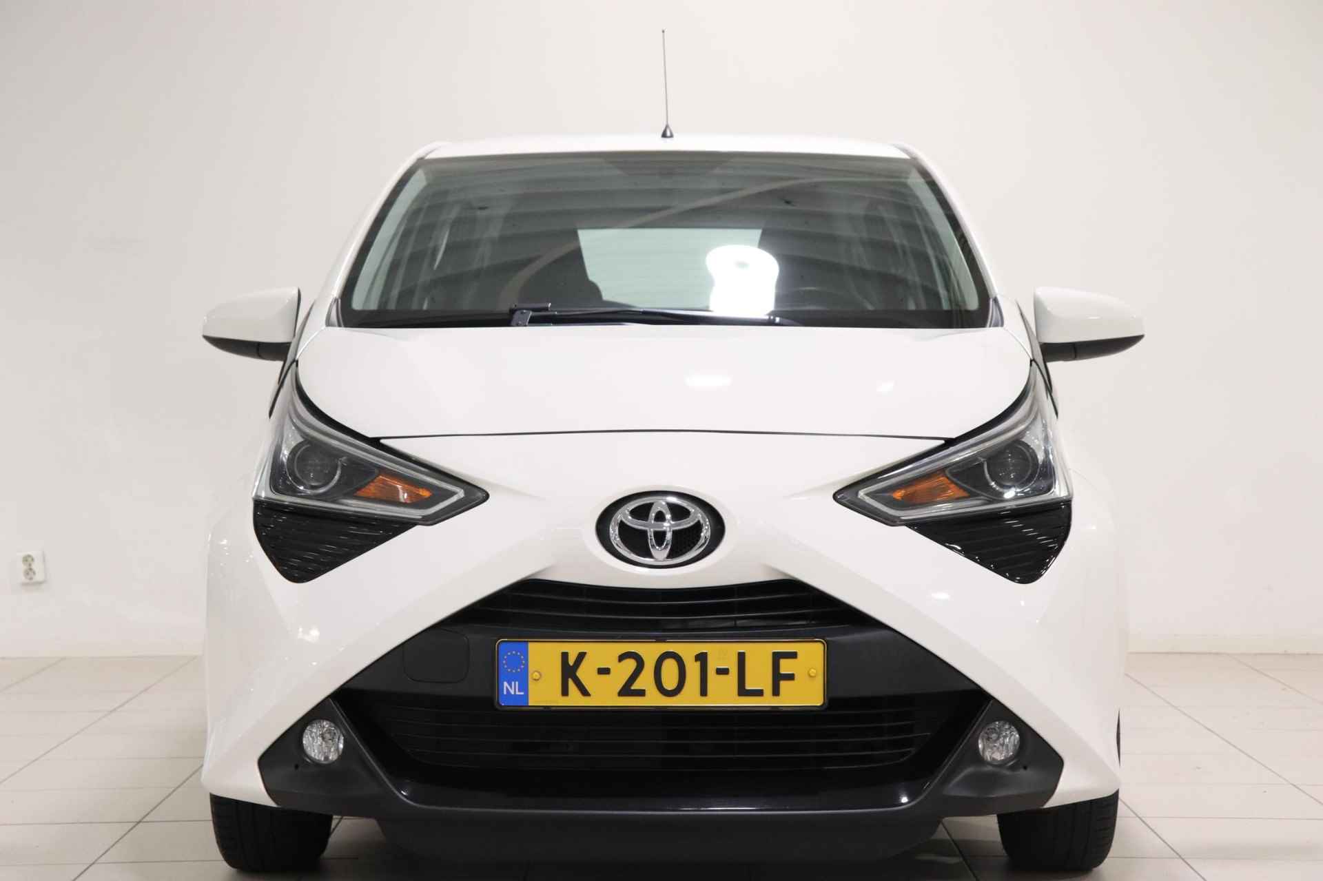 Toyota Aygo 1.0 VVT-i x-Play, Lm velgen, Apple Carplay/Android Auto, Airco, Bluetooth! - 6/36